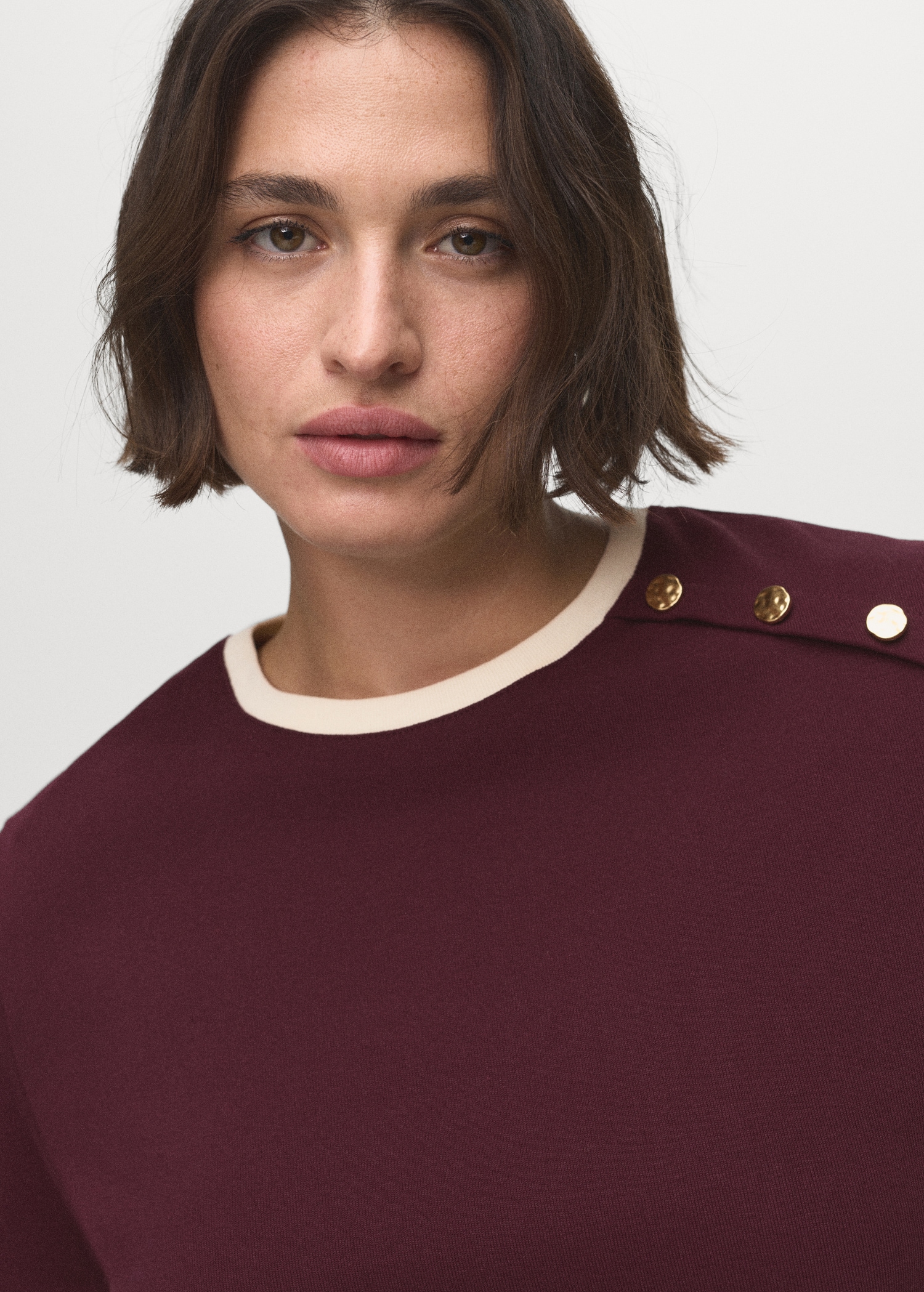 Buttoned cotton T-shirt - Details of the article 4