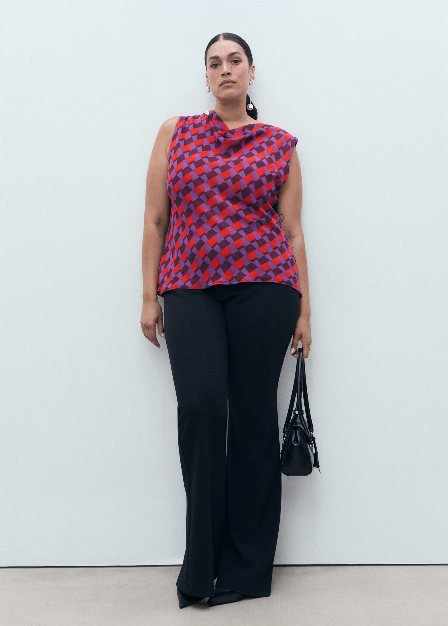 Blusa estampada cuello drapeado - Detalle del artículo 3