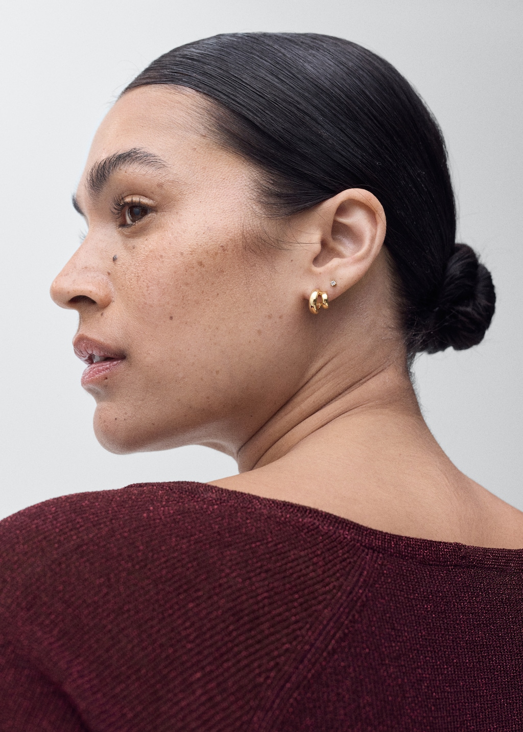 V-neck lurex sweater