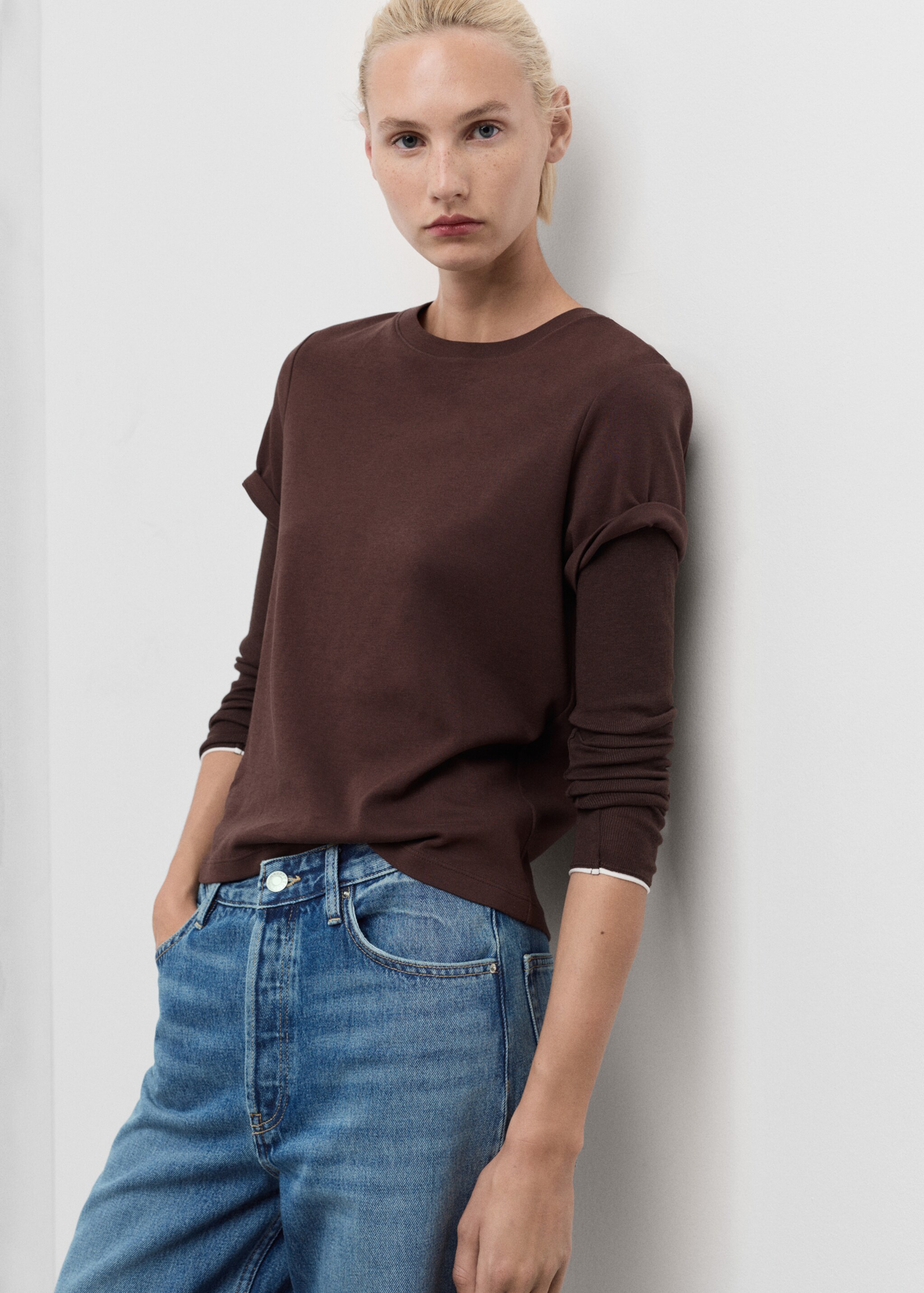 Wide-leg jeans with turn-up hem - Details of the article 1, Medium Blue. Ref: 17054099-00.