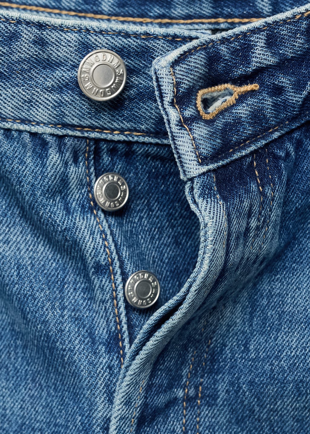 Wide-leg jeans with turn-up hem