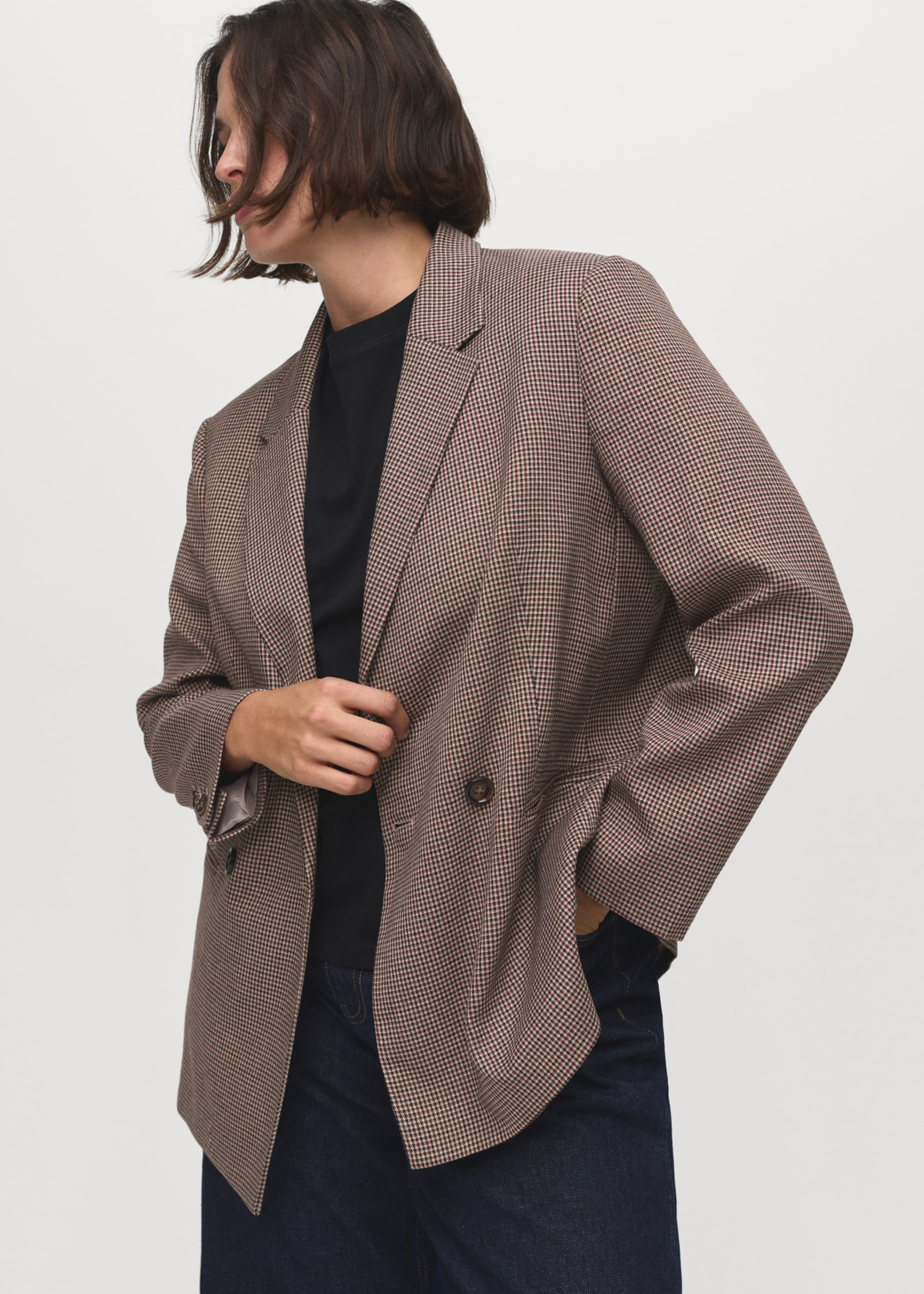 Micro-houndstooth double-breasted jacket - Details of the article 5, Burgundy. Ref: 17054102-00.