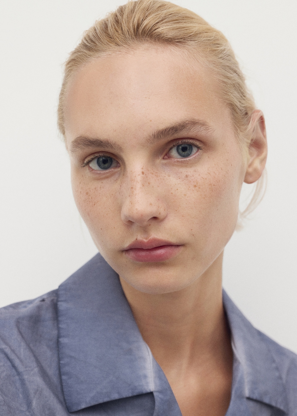 Garment-dyed cotton shirt