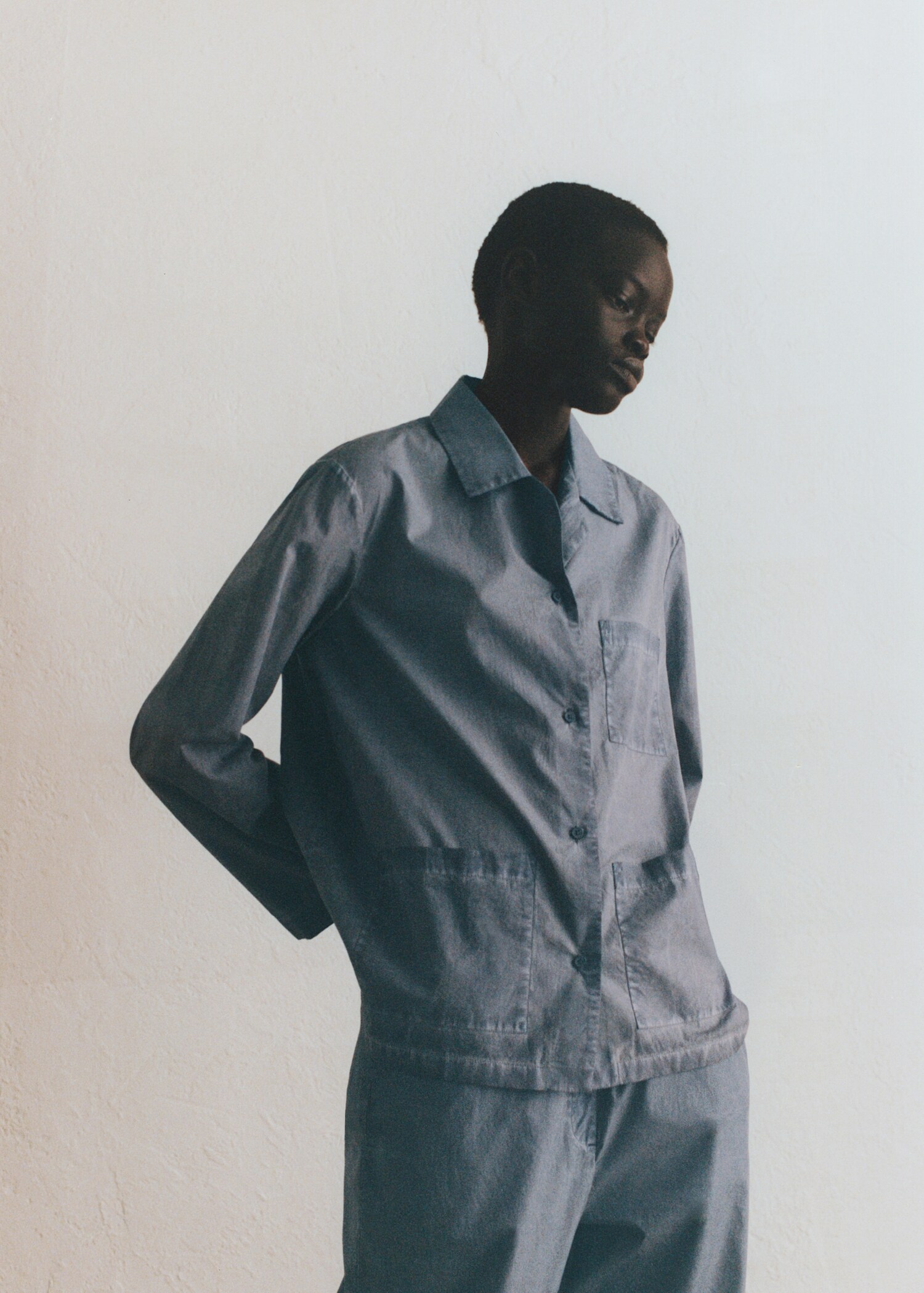 Garment-dyed katoenen overhemd - Detail van het artikel 6