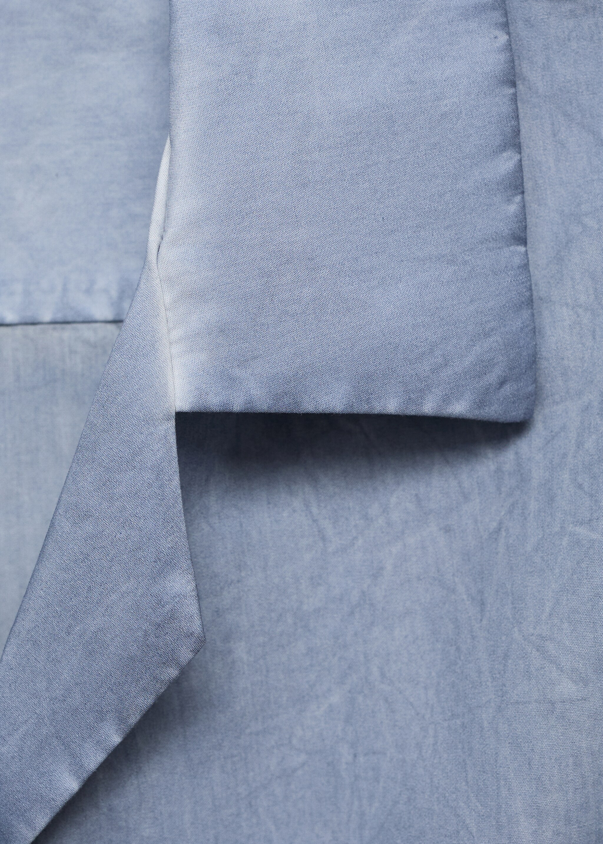 Garment-dyed cotton shirt - Details of the article 8, Ink Blue. Ref: 17054109-00.