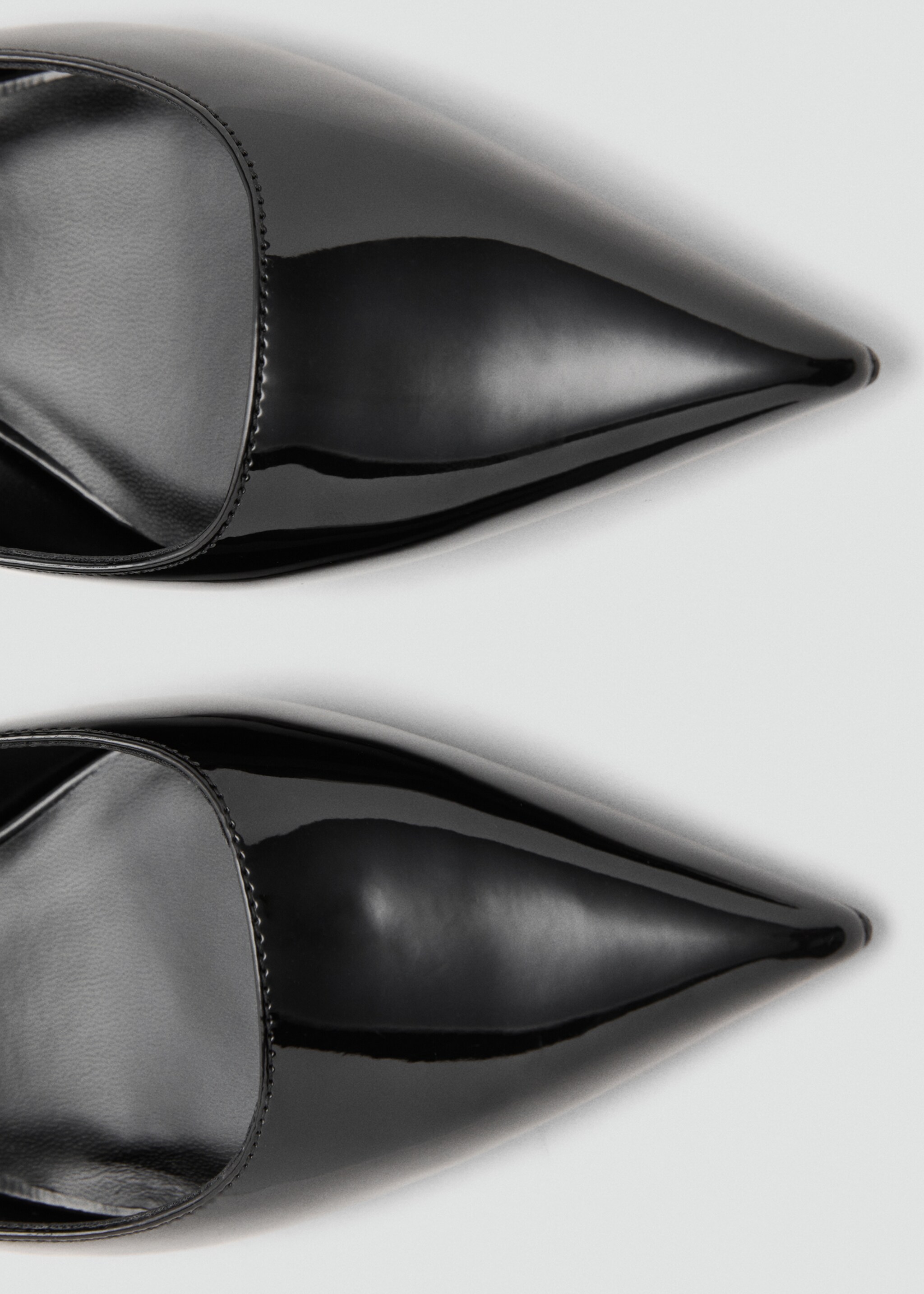 Kitten-heel patent leather shoes - Details of the article 2, Black. Ref: 17054112-00.