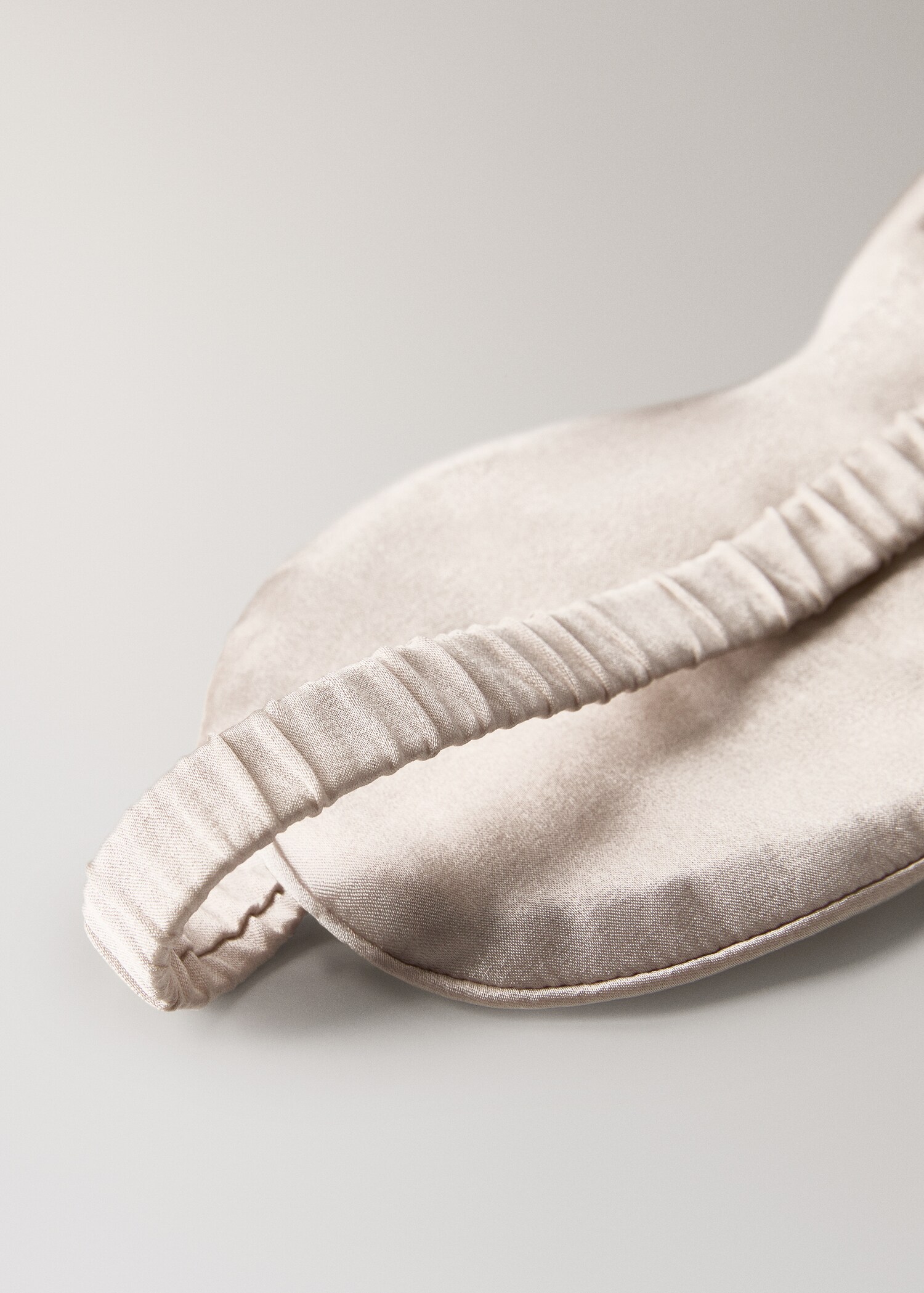 Silk sleeping mask - Details of the article 1