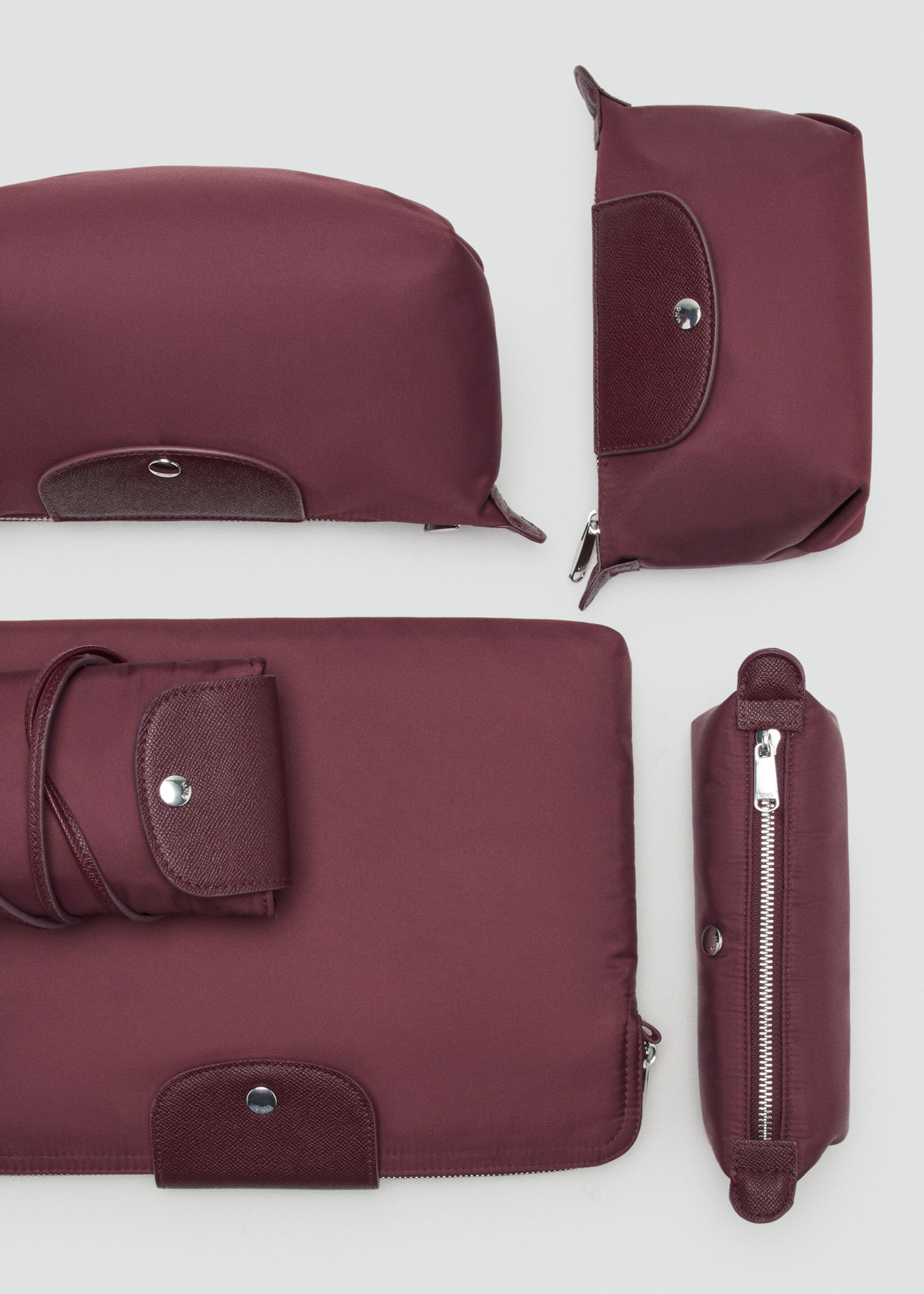 Combined nylon mobile phone case - Details of the article 2, Burgundy. Ref: 17054123-00.