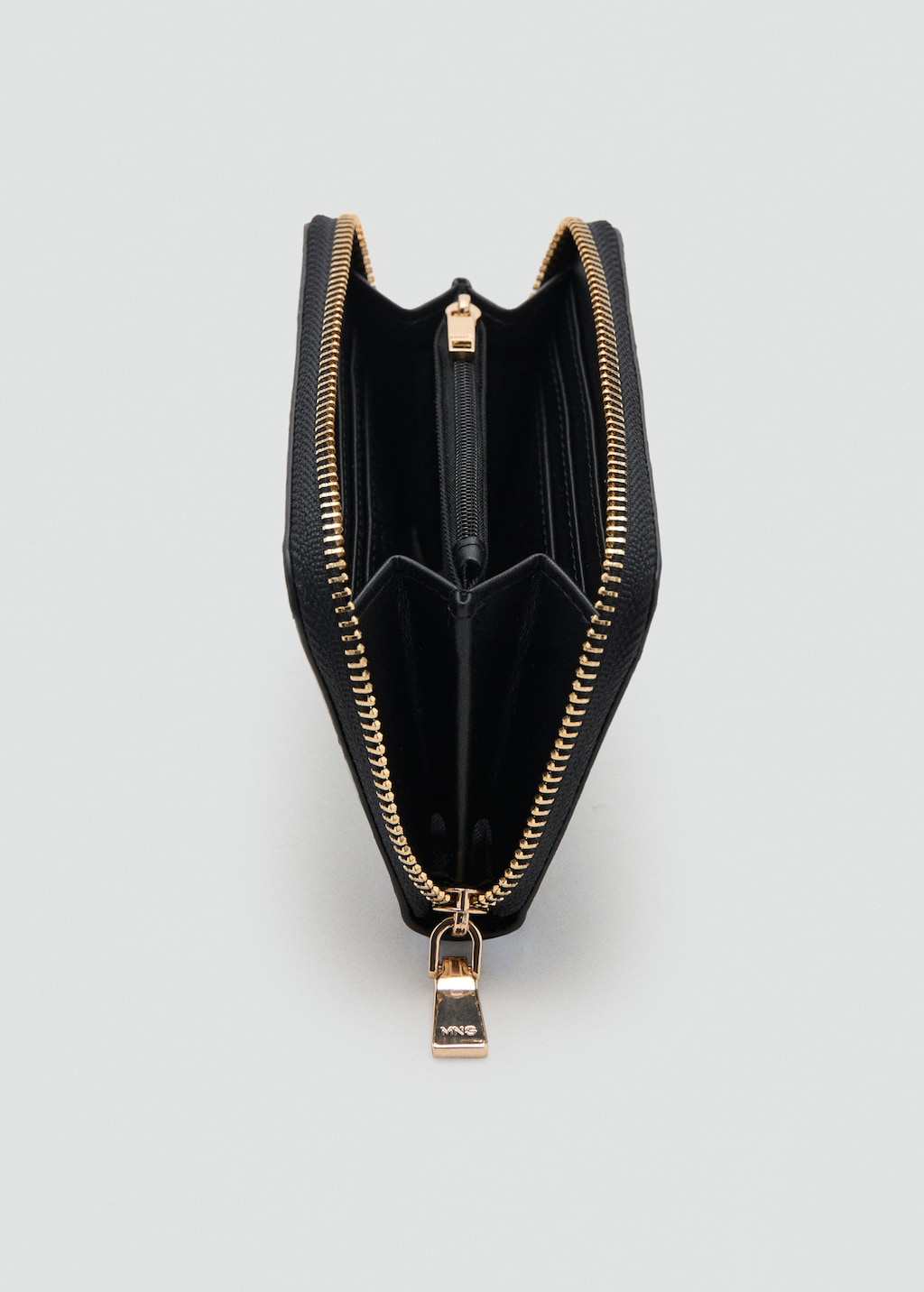 Medium padded wallet