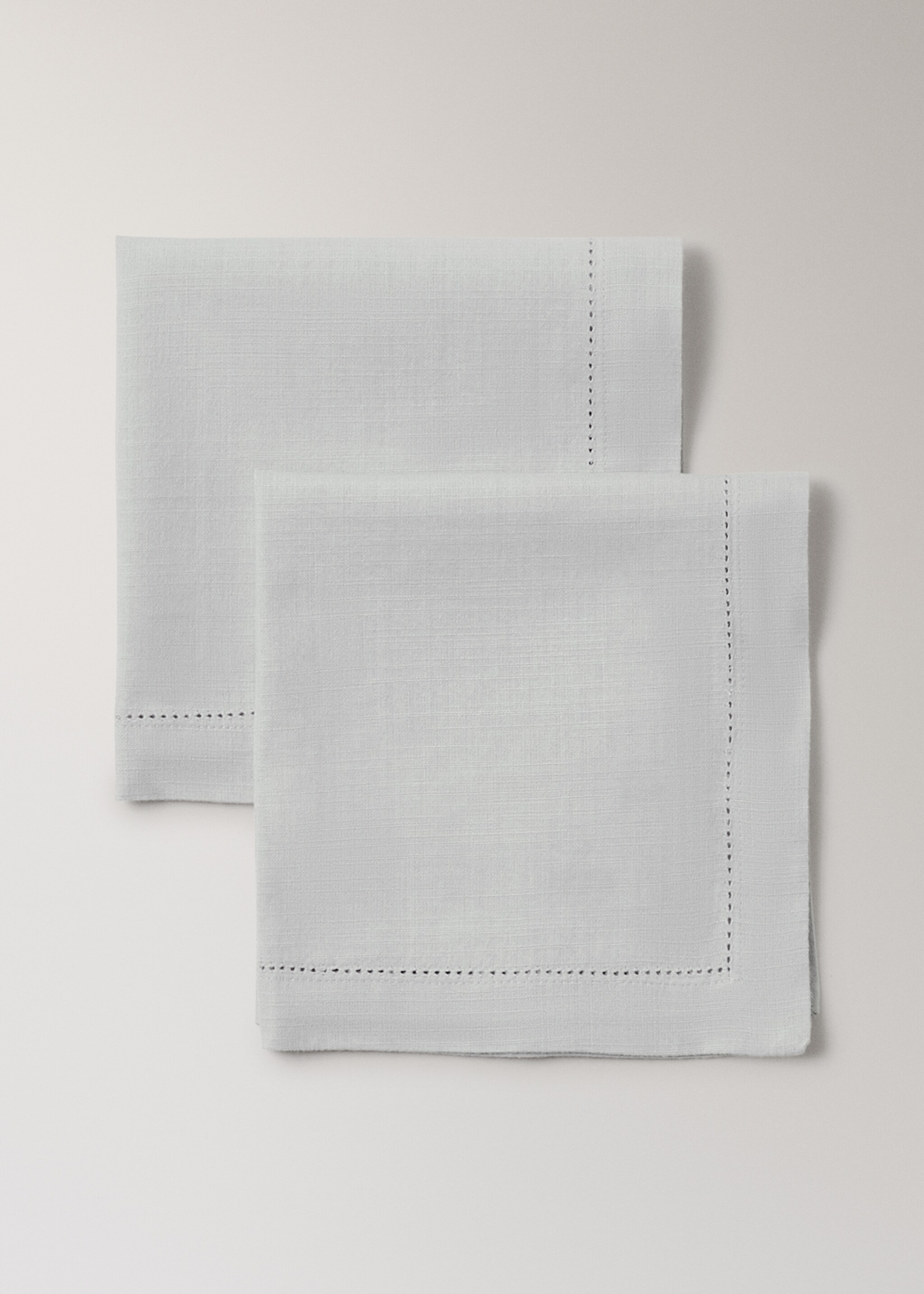Cotton napkin with hemstitch - Details of the article 1, Grey. Ref: 17054129-00.
