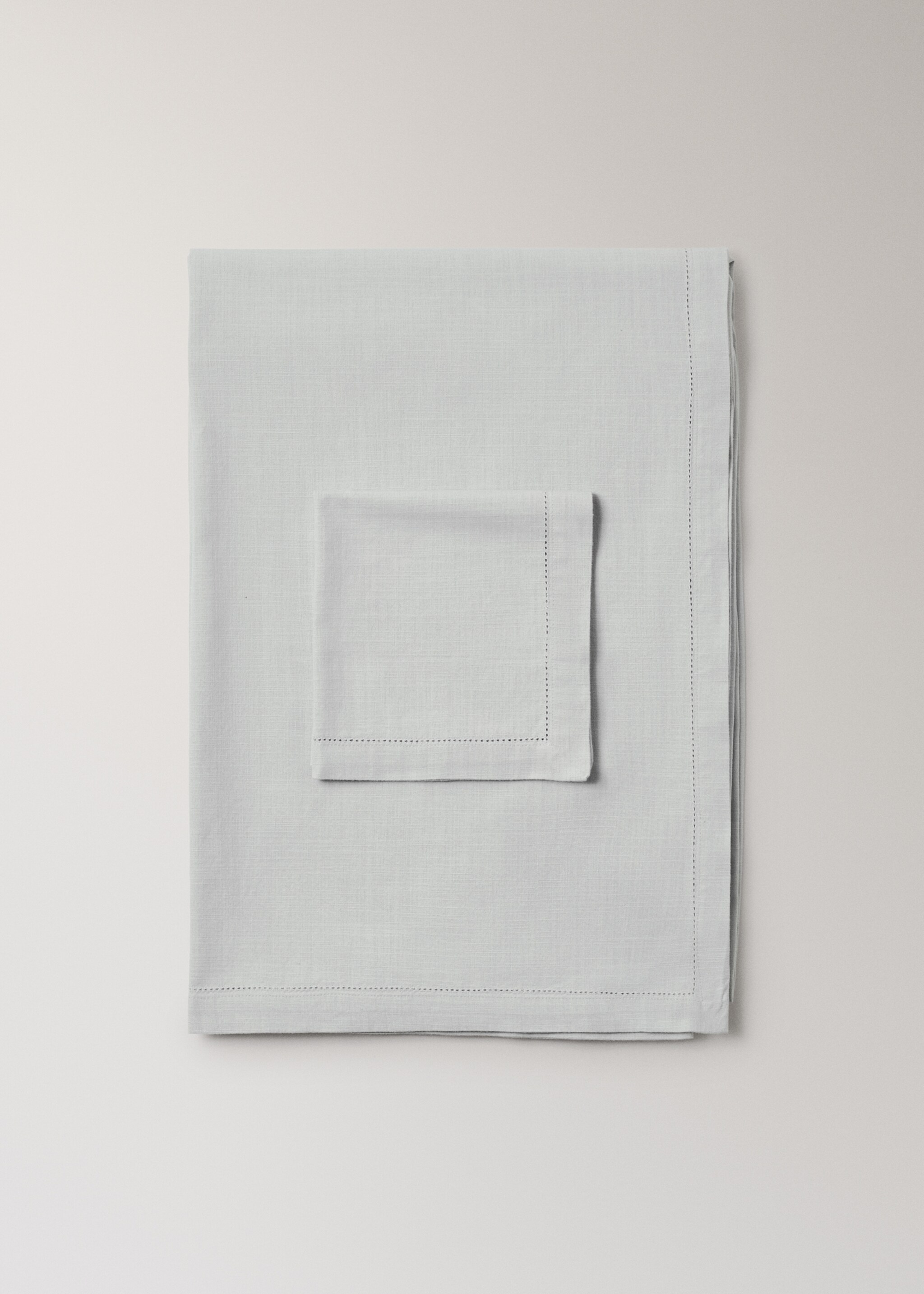 Cotton napkin with hemstitch - Details of the article 3, Grey. Ref: 17054129-00.