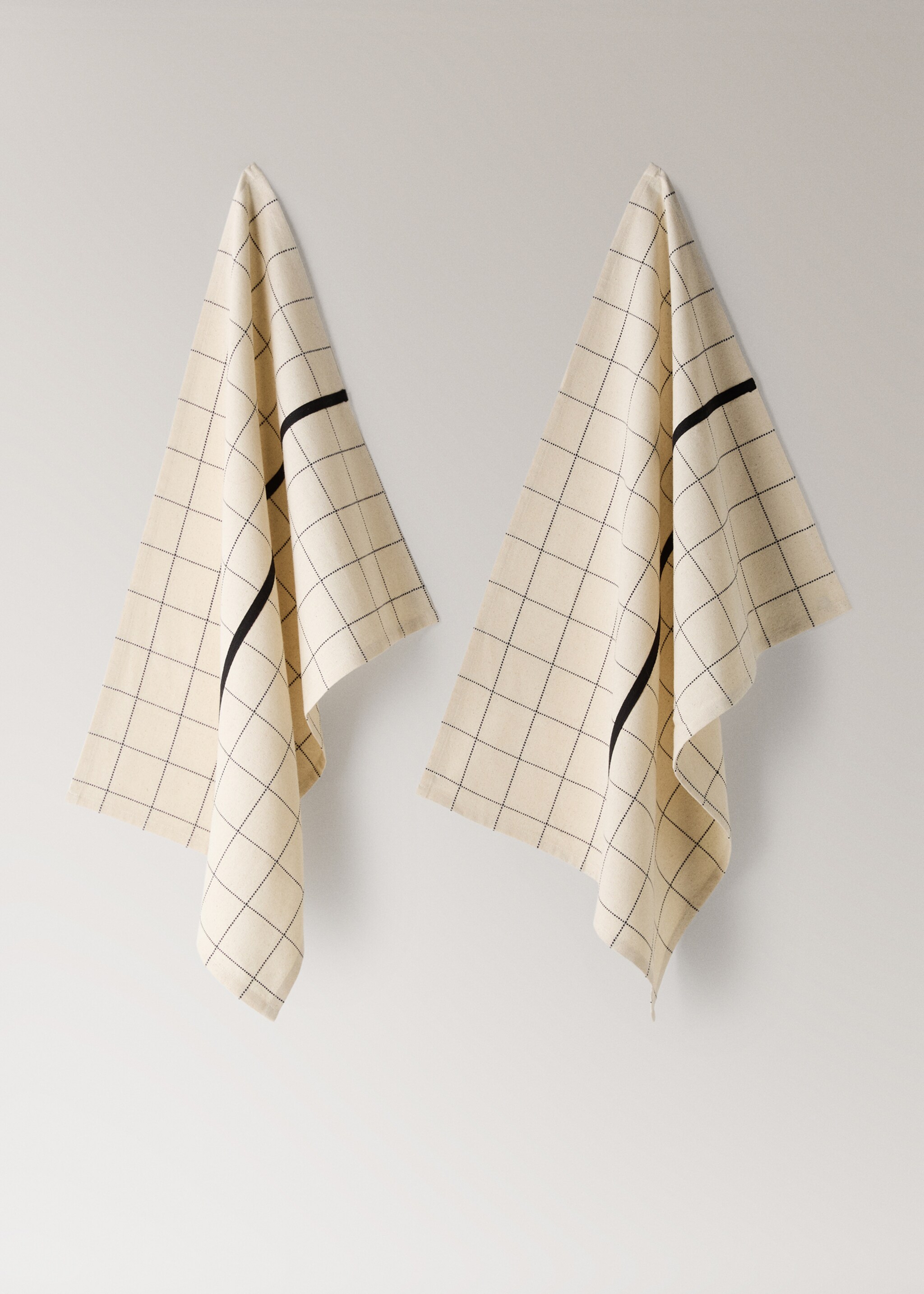 Cotton kitchen tea towel with stripes and checks - Article without model, Light/Pastel Brown. Ref: 17054133-00.