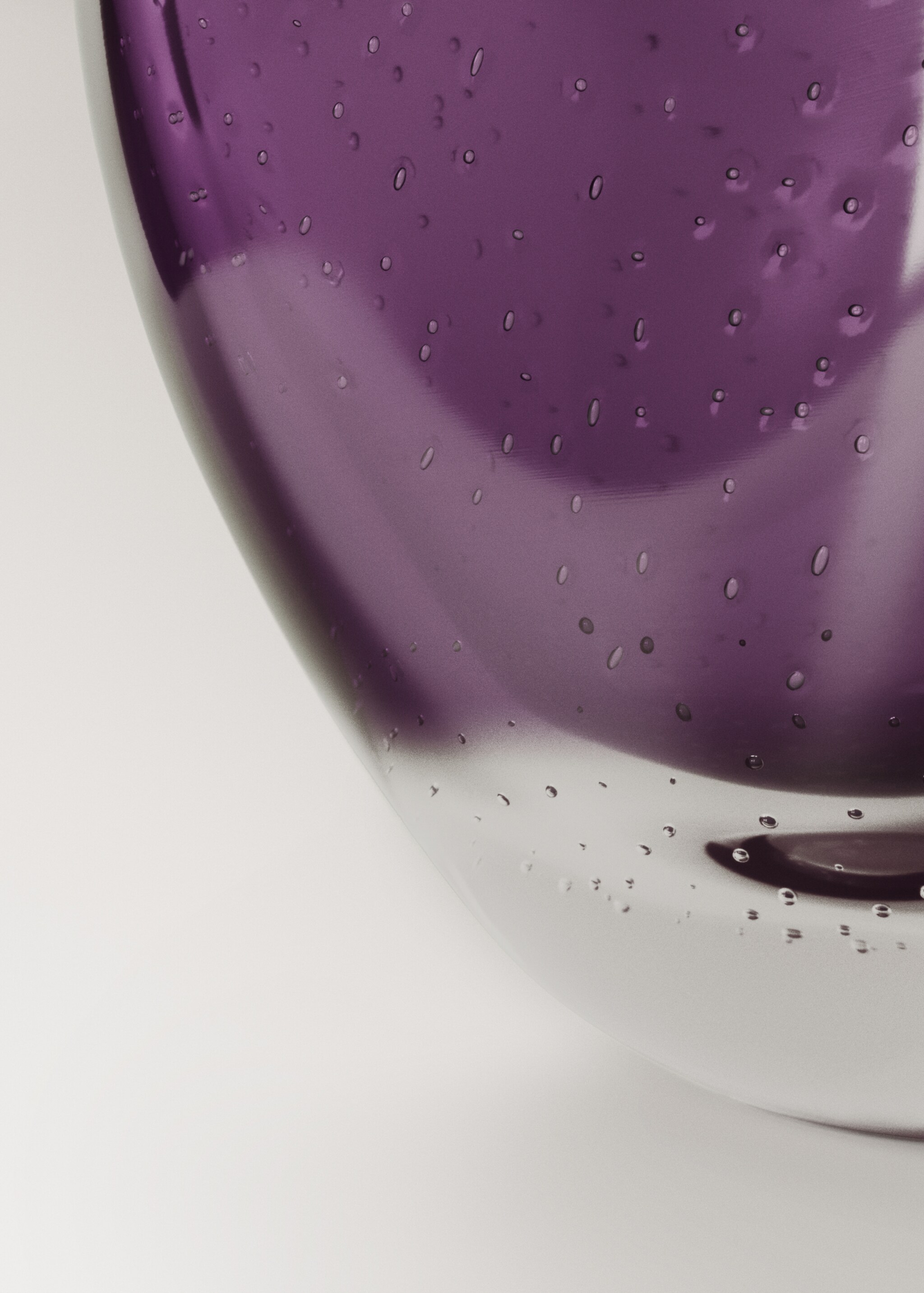 Tall irregular glass vase - Details of the article 1, Plum. Ref: 17054134-00.