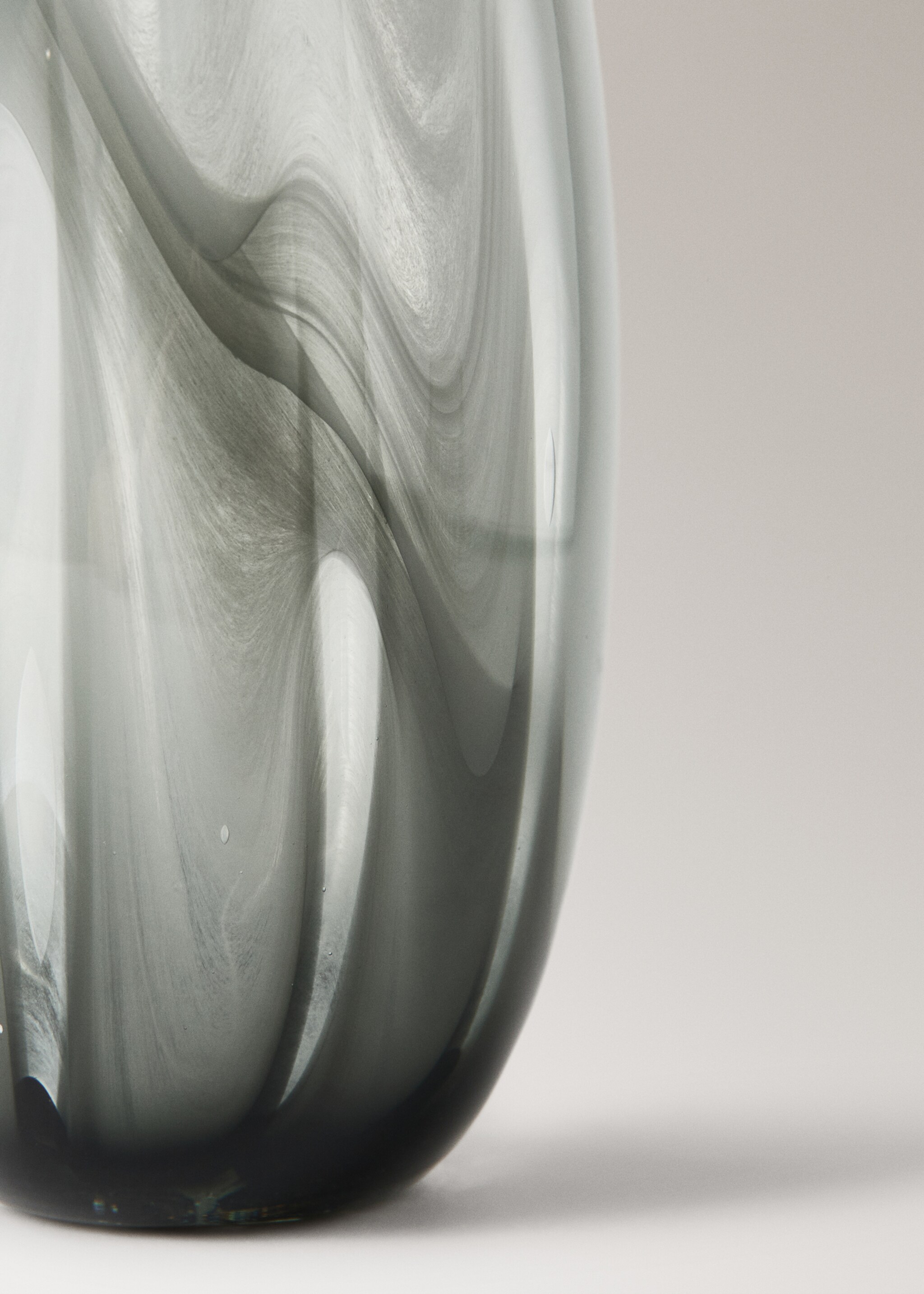 Hög vas glas vågor - Detaljer om artikeln 2, Grå. Ref: 17054136-00.