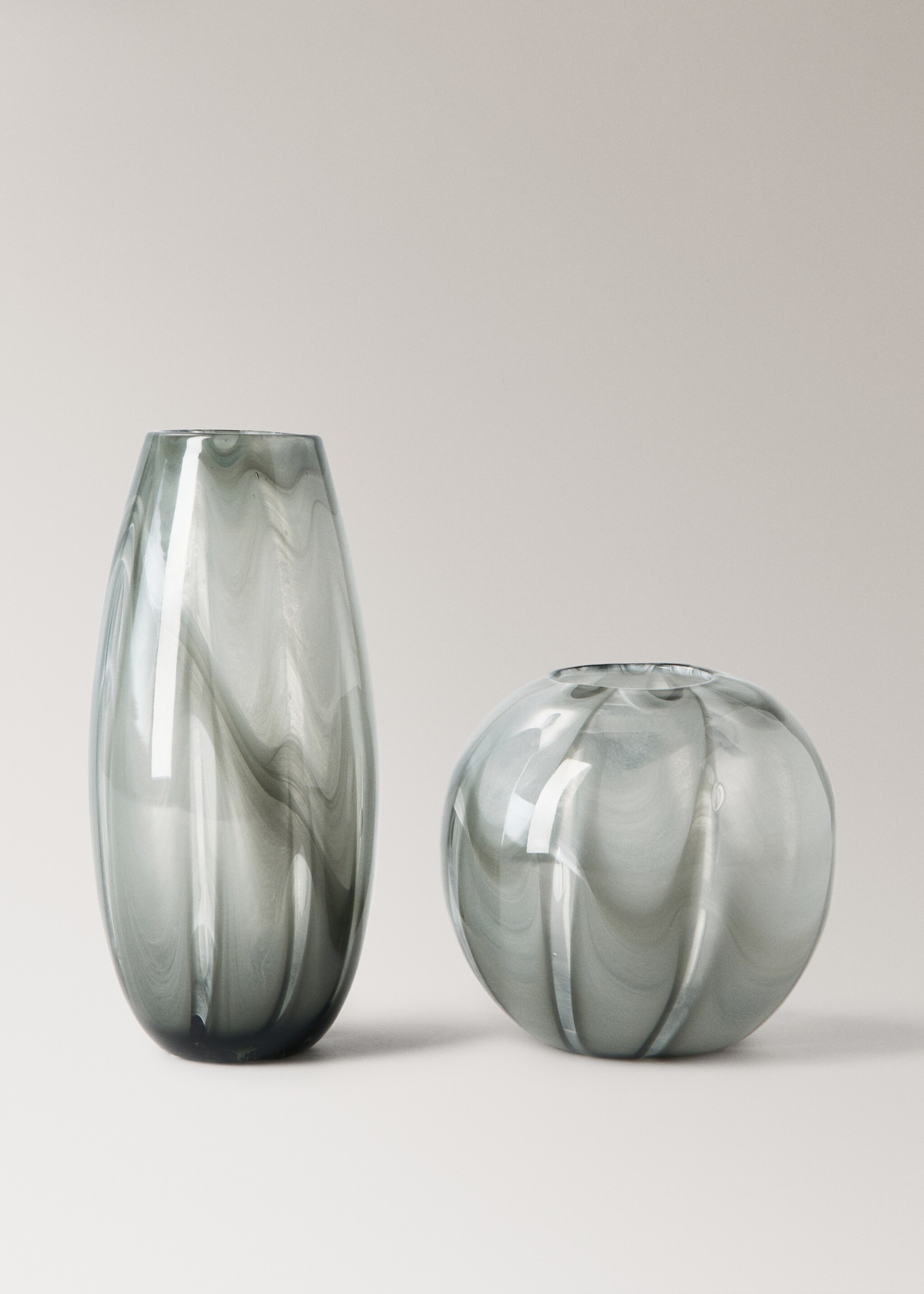 Hög vas glas vågor - Detaljer om artikeln 3, Grå. Ref: 17054136-00.