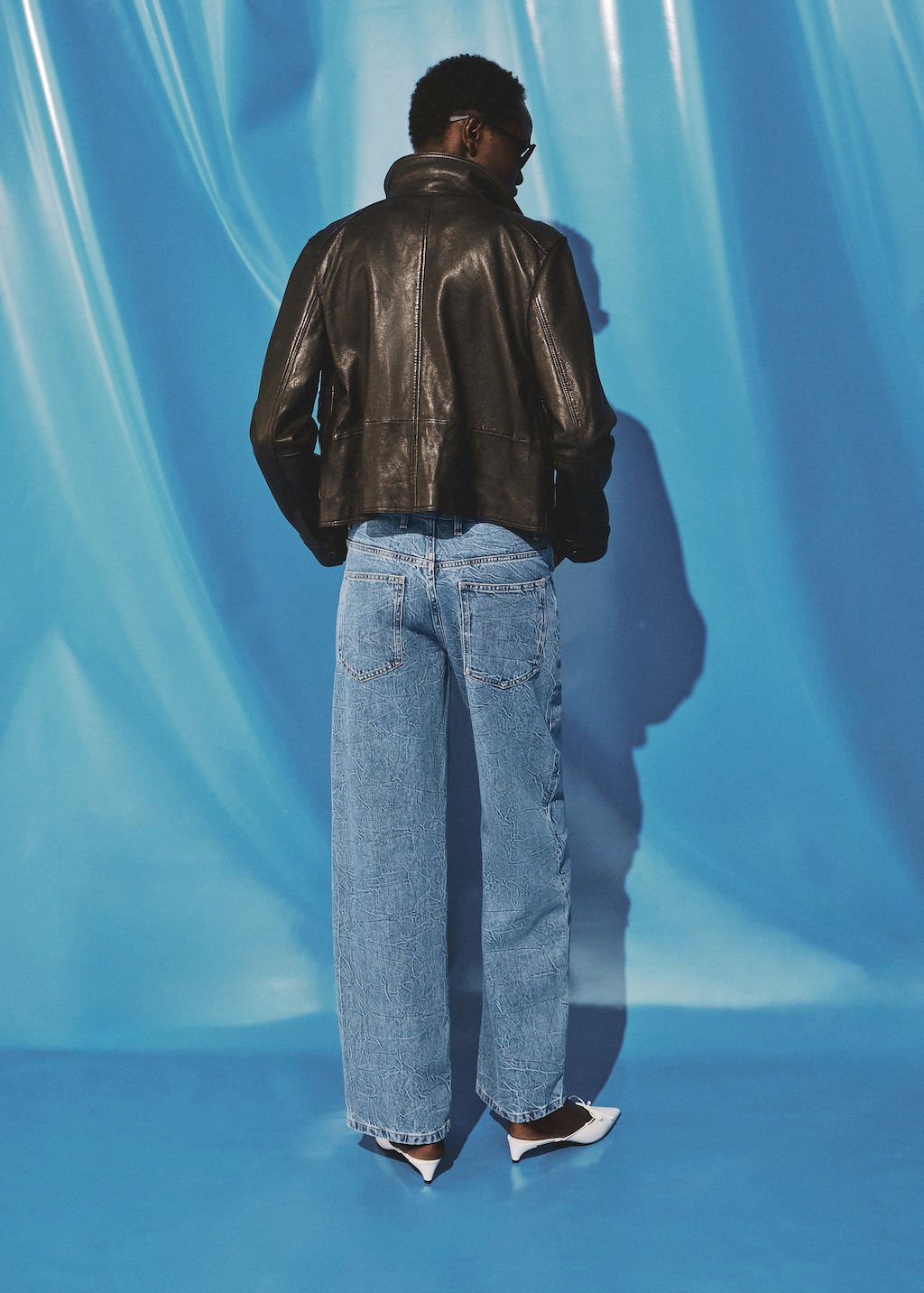 Straight-fit jeans with a creased effect