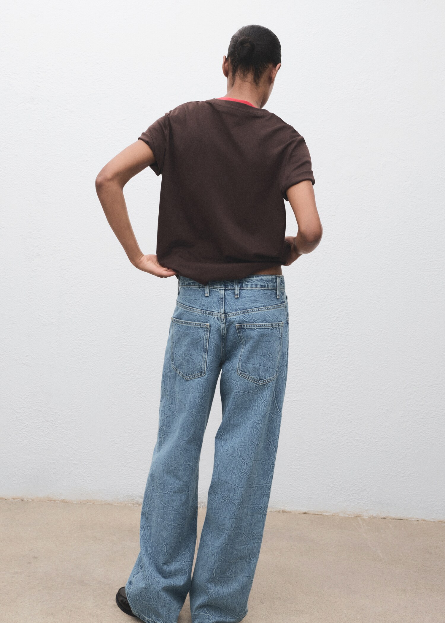 Jeans retos com cintura de altura média - Verso do artigo
