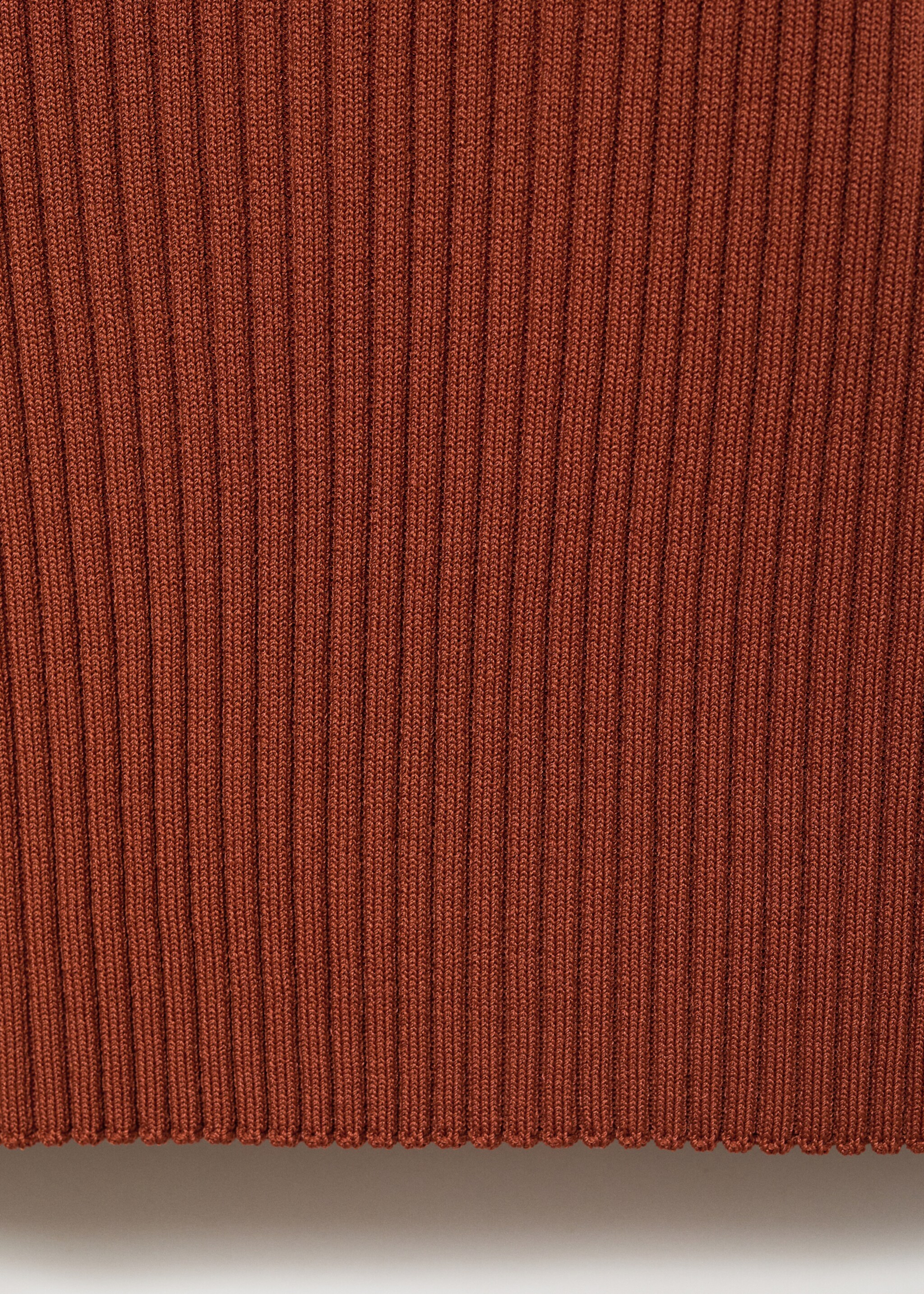 Pull-over côtelé col en V - Détail de l'article 0, Rouge-orangé. Ref: 17054138-00.