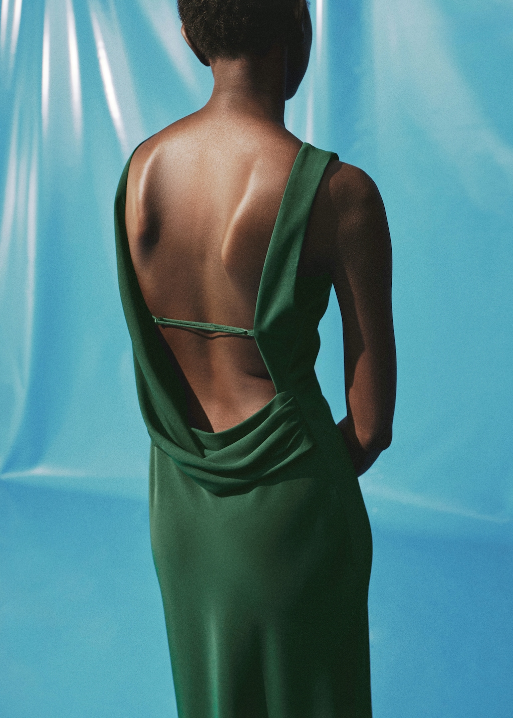 Midi-dress with open back