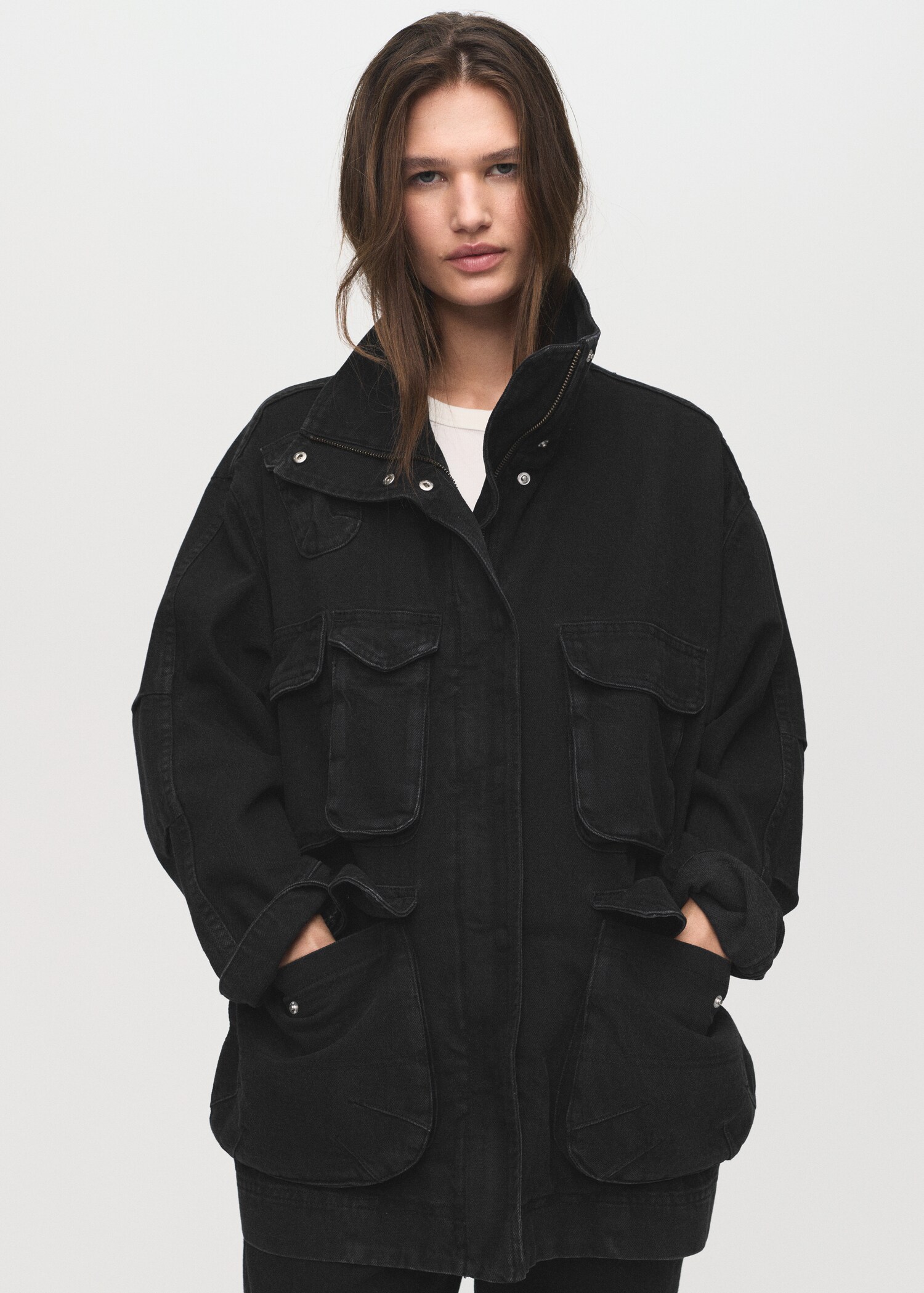 Parka vaquera oversize bolsillos - Plano medio