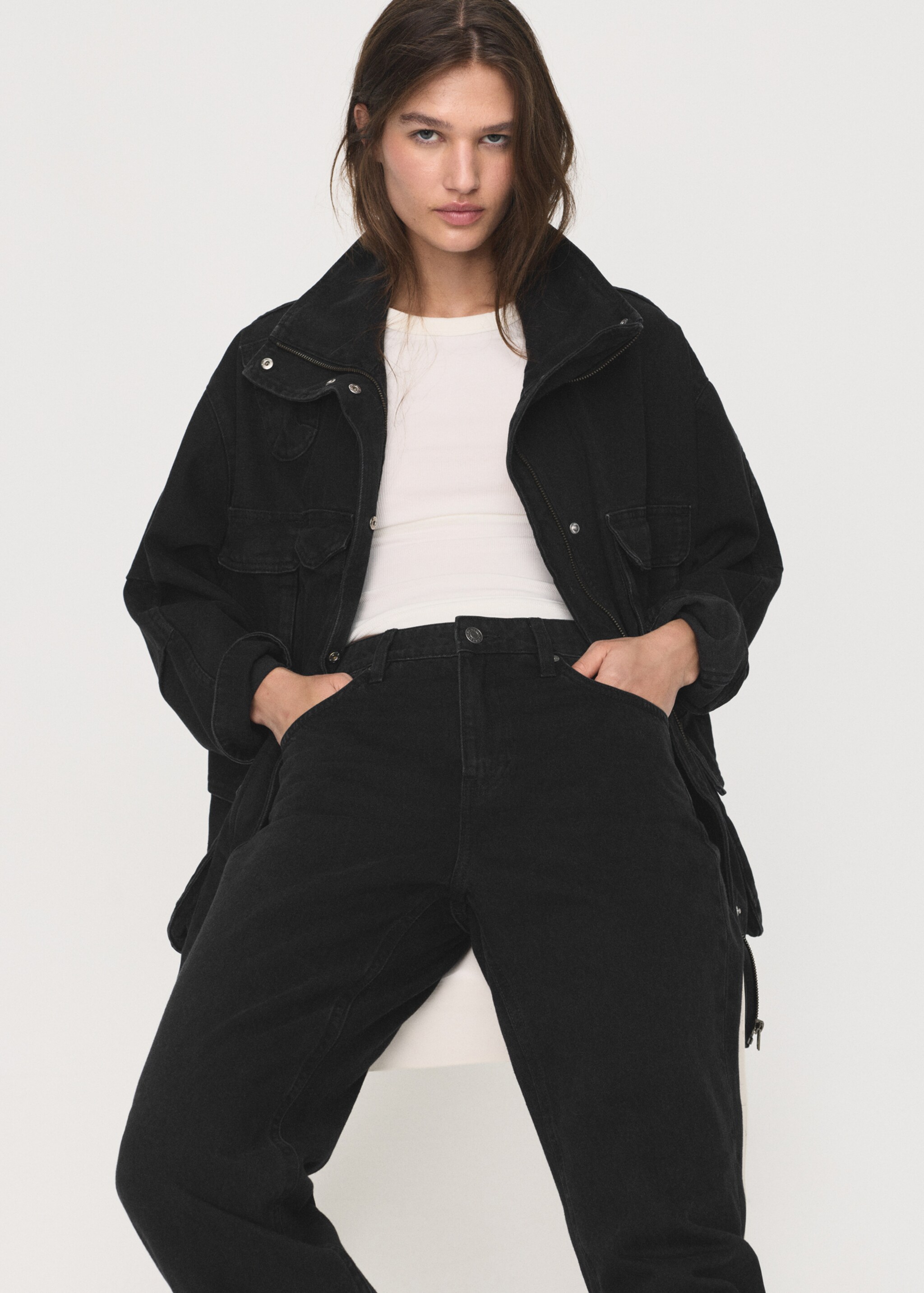 Parka vaquera oversize bolsillos - Detalle del artículo 2, Denim negro. Ref: 17054141-00.