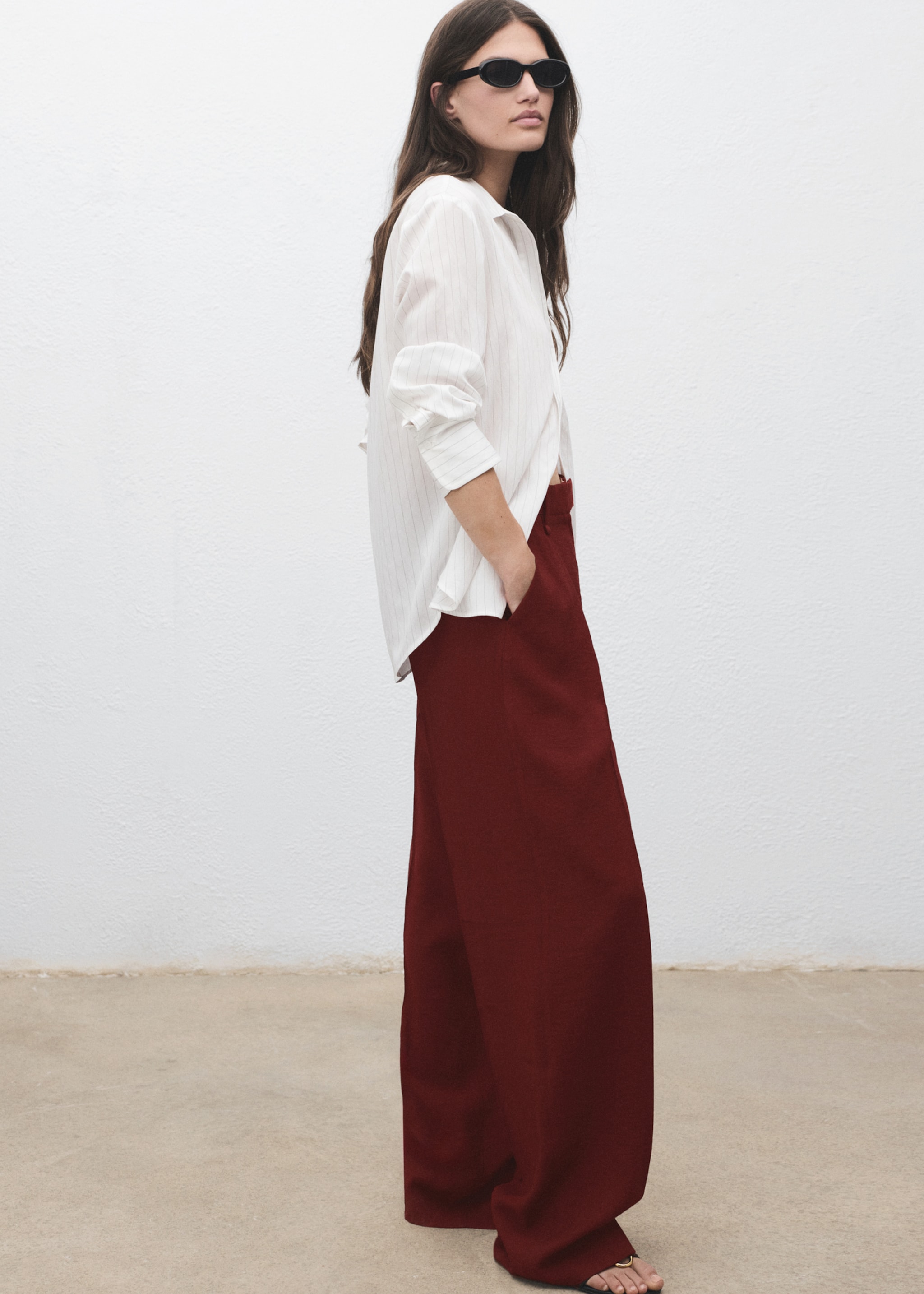 Straight-fit pleated trousers - Details of the article 2