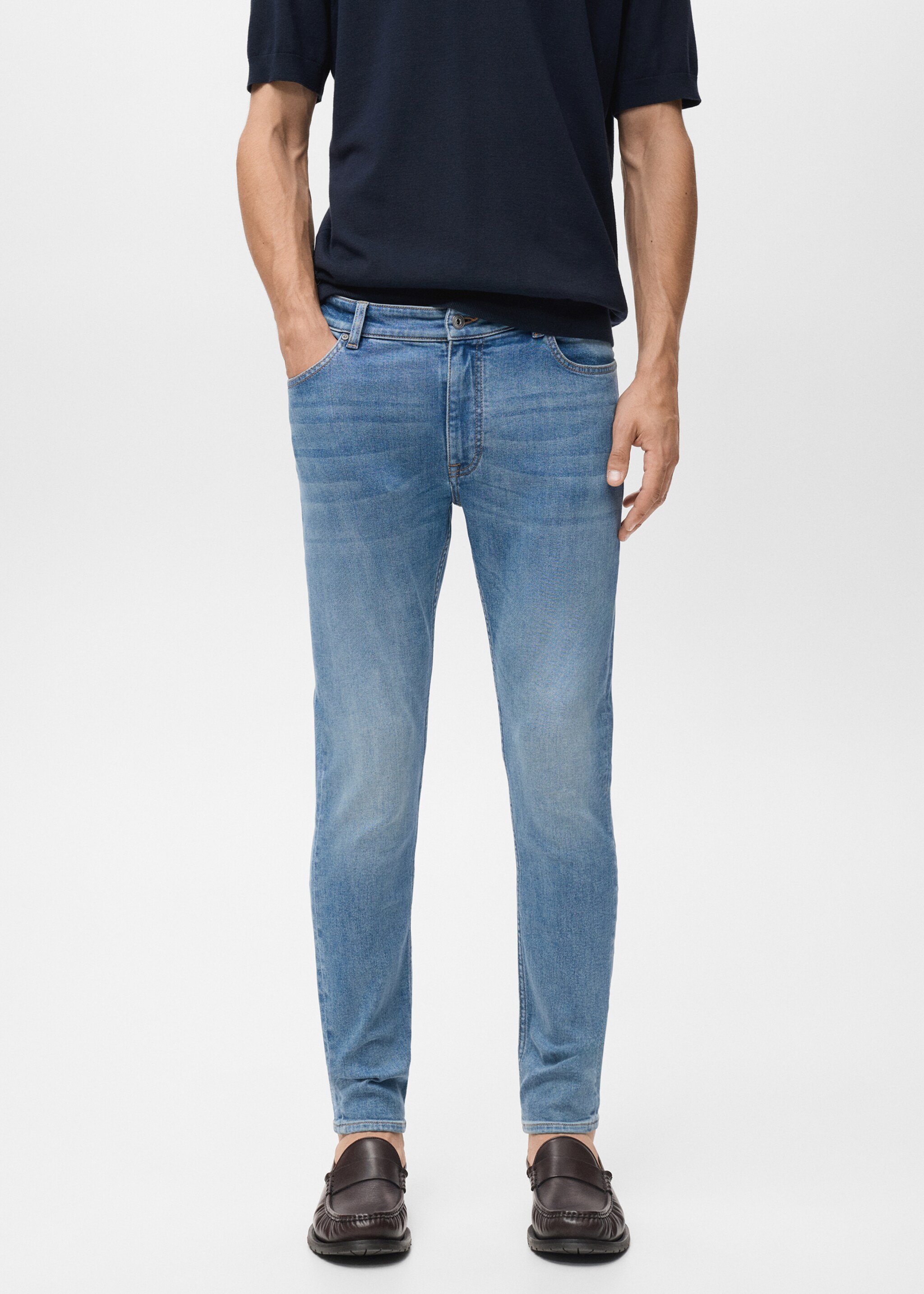 Jean Jude skinny-fit - Plan moyen, Bleu moyen. Ref: 17054410-00.