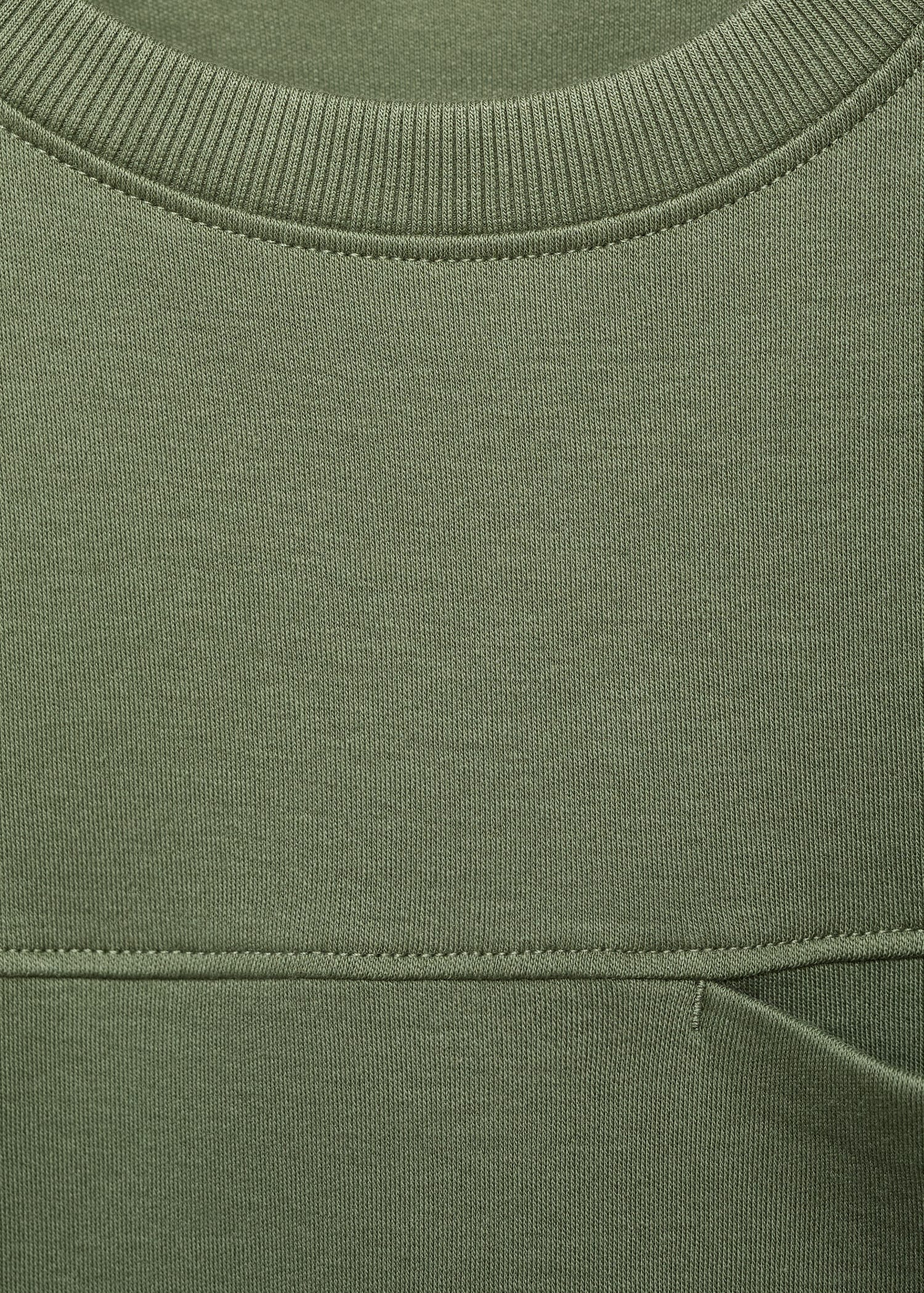 T-shirt with pocket seam - Details of the article 8