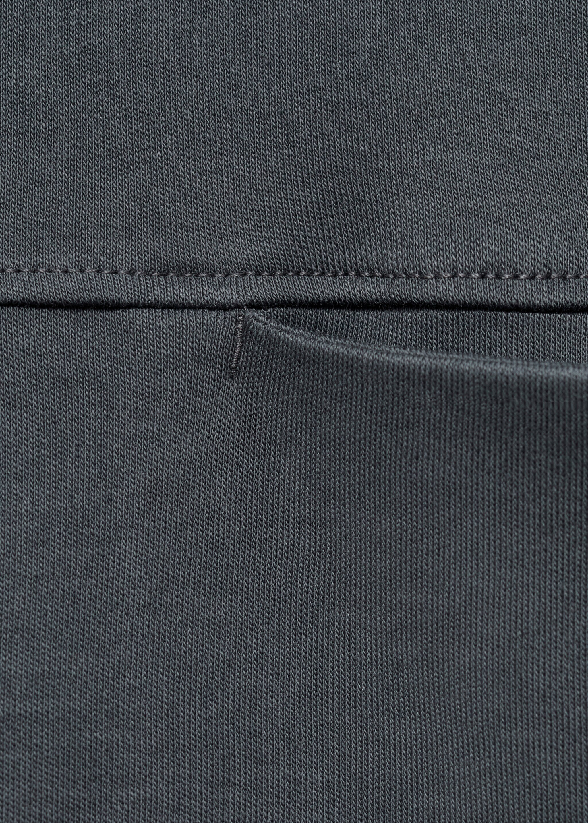 T-shirt avec couture poche - Détail de l'article 8, Gris anthracite. Ref: 17054418-00.