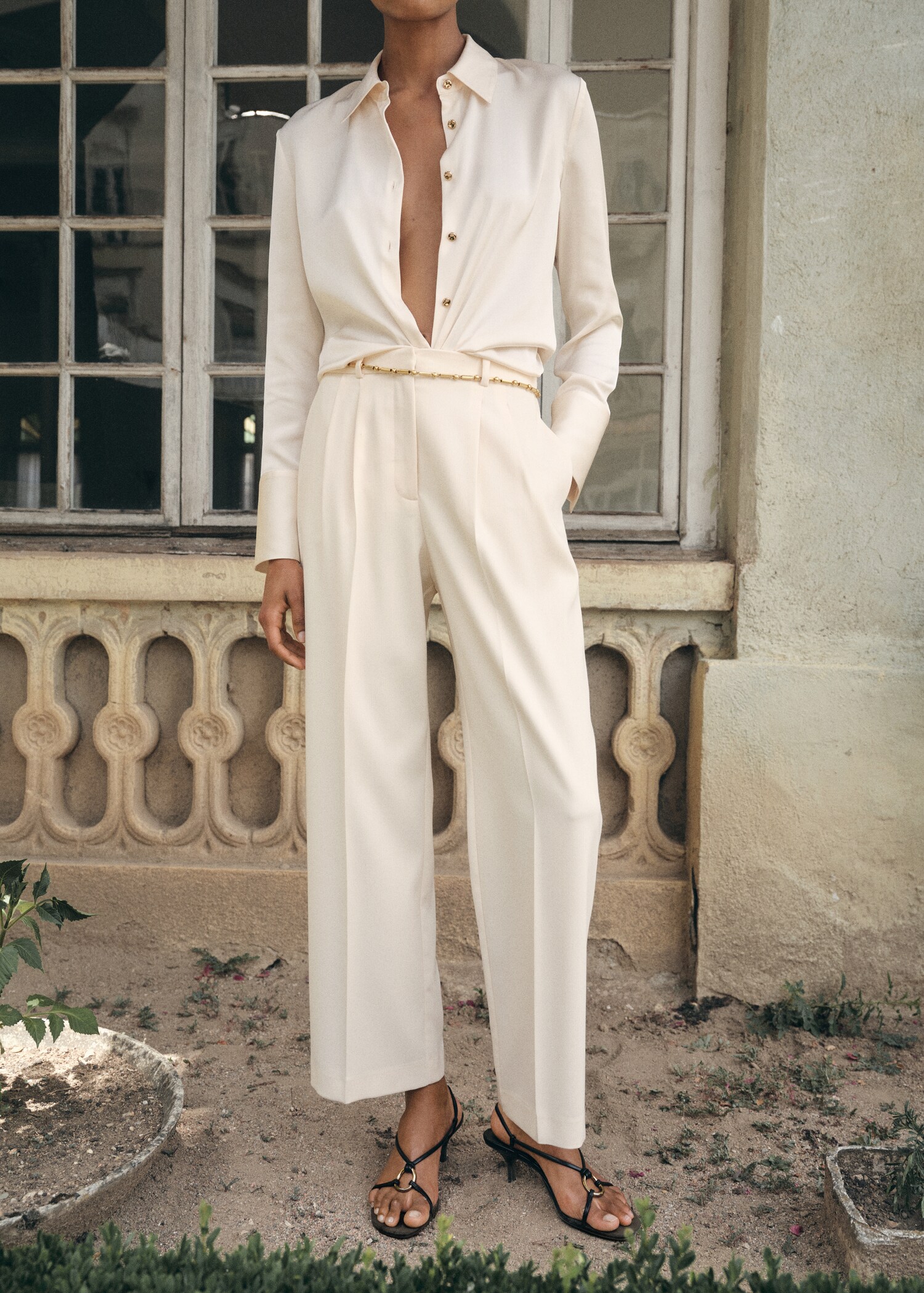 Pantalon droit pinces - Plan moyen