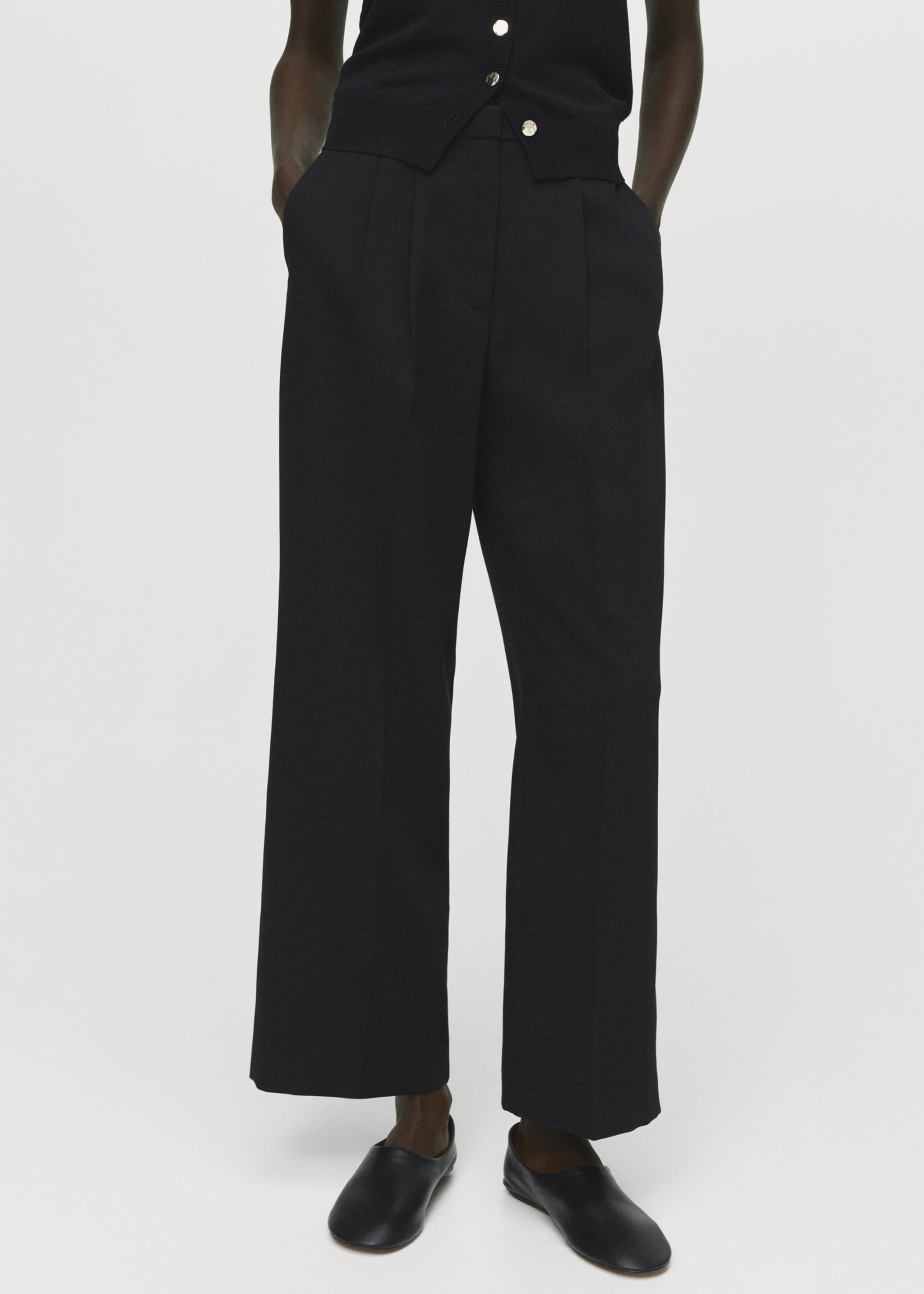 Pantalón recto pinzas - Plano medio, Negro. Ref: 17054422-00.