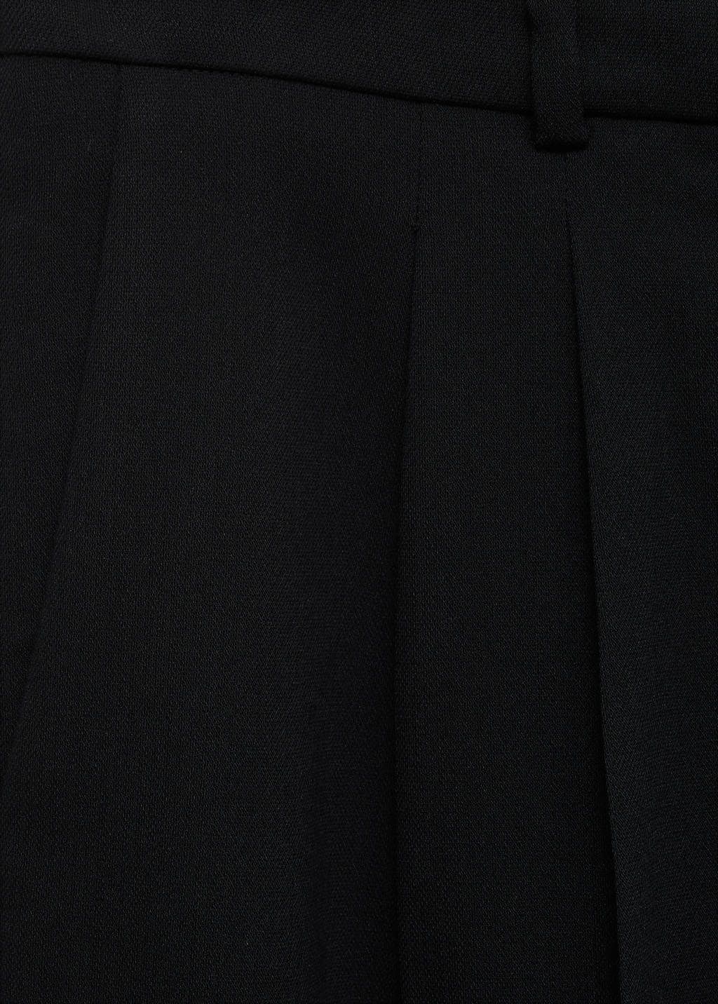 Straight-fit pleated pants