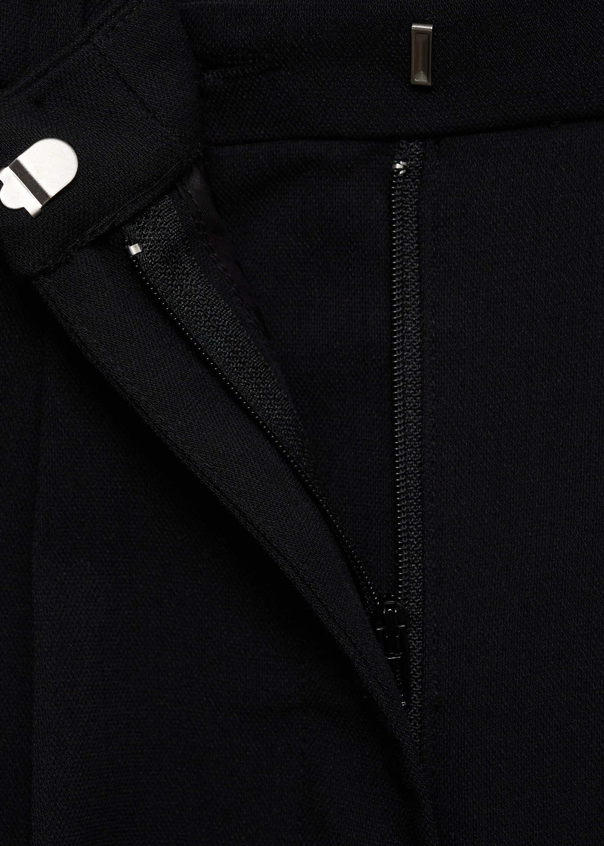 Pantalón recto pinzas - Detalle del artículo 8, Negro. Ref: 17054422-00.