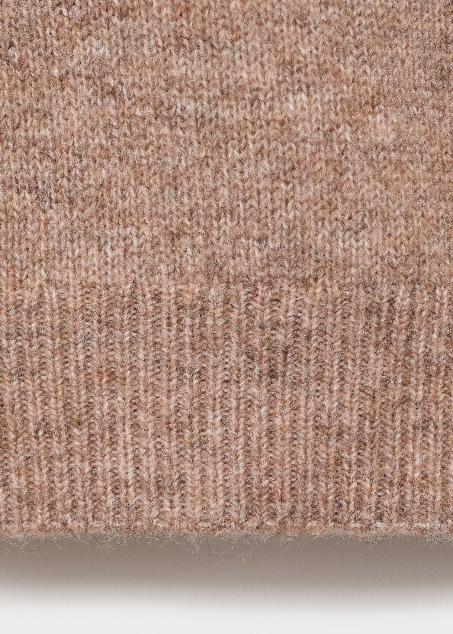 Round-neck knitted sweater - Details of the article 0