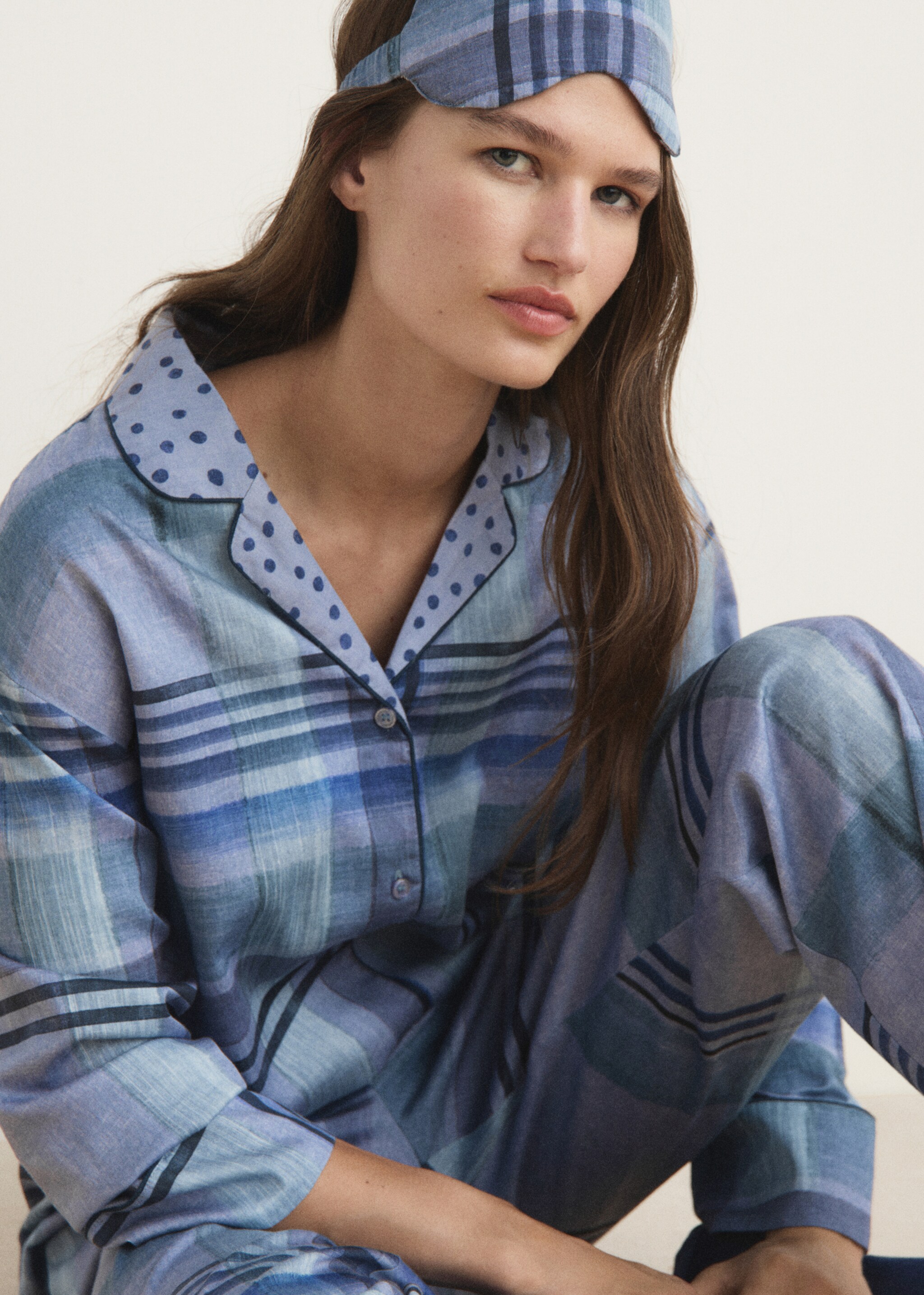 Printed pyjama shirt with piping - Details of the article 2, Ink Blue. Ref: 17054437-00.