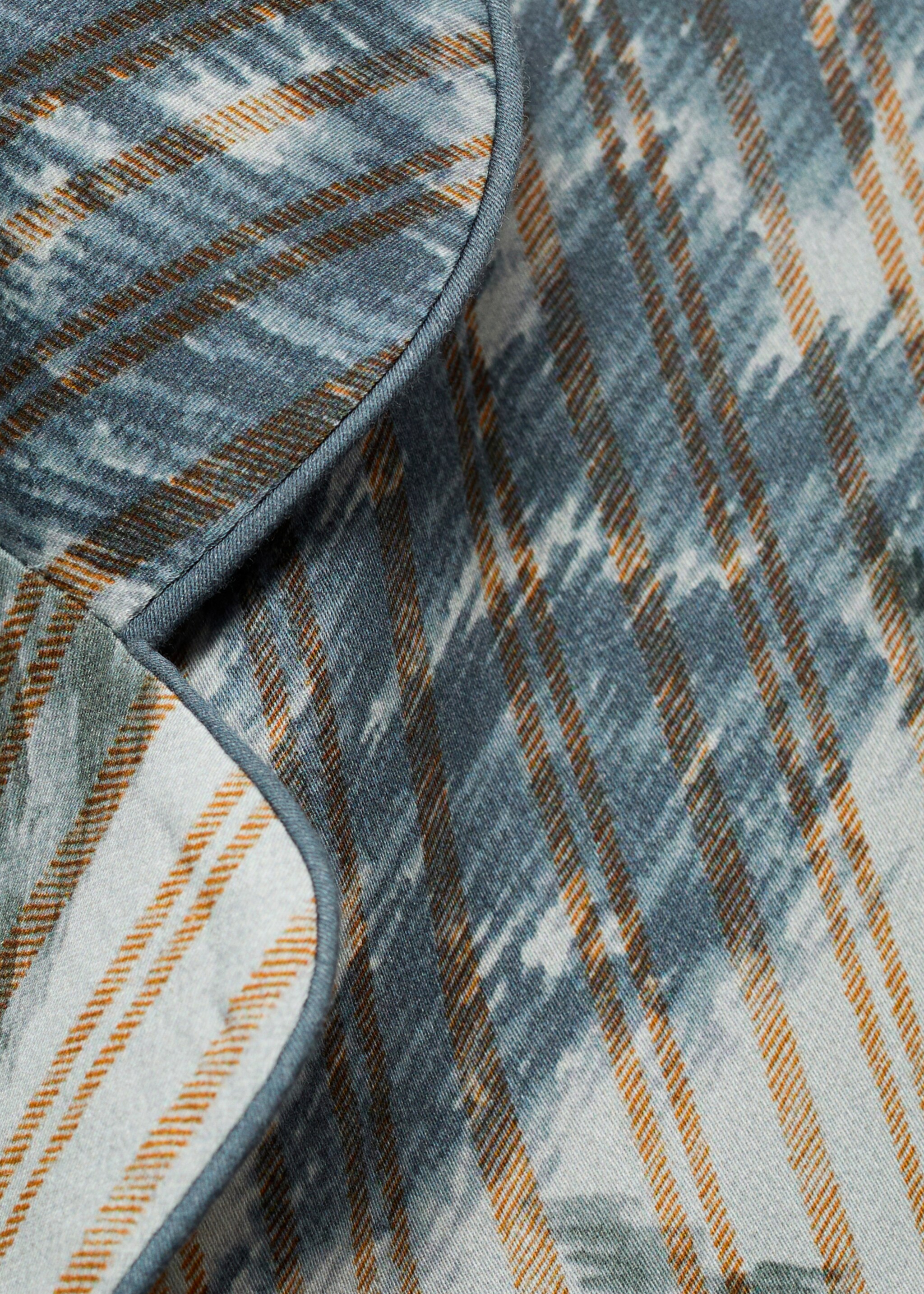 Pyjama shirt with blurred print - Details of the article 8, Green. Ref: 17054438-00.
