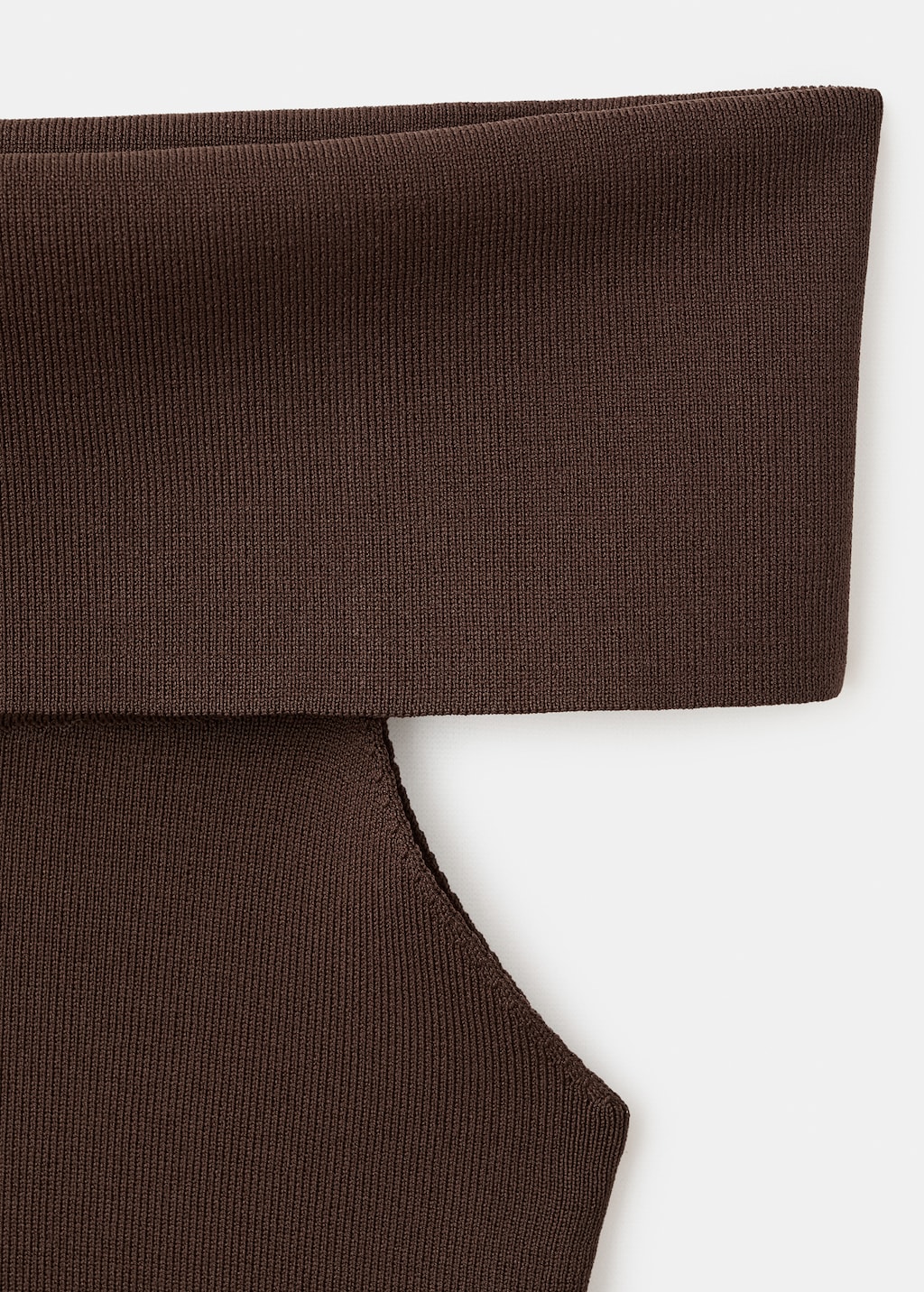 Strapless knitted top