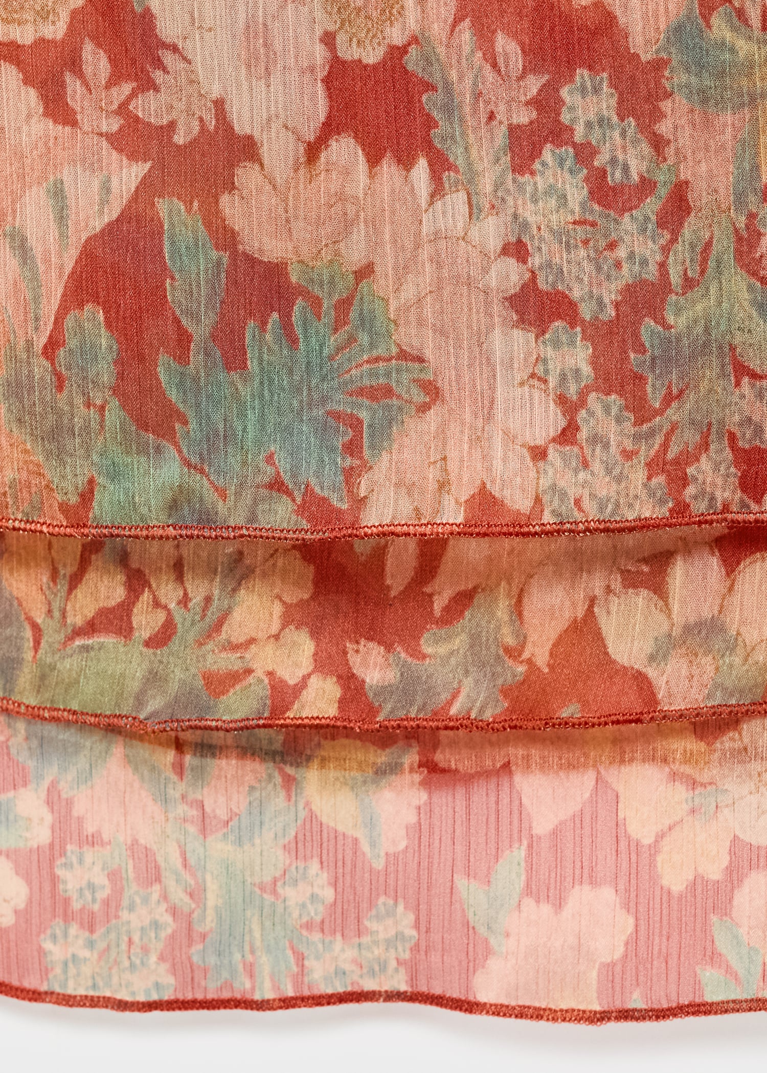 Floral pleated blouse - Details of the article 0