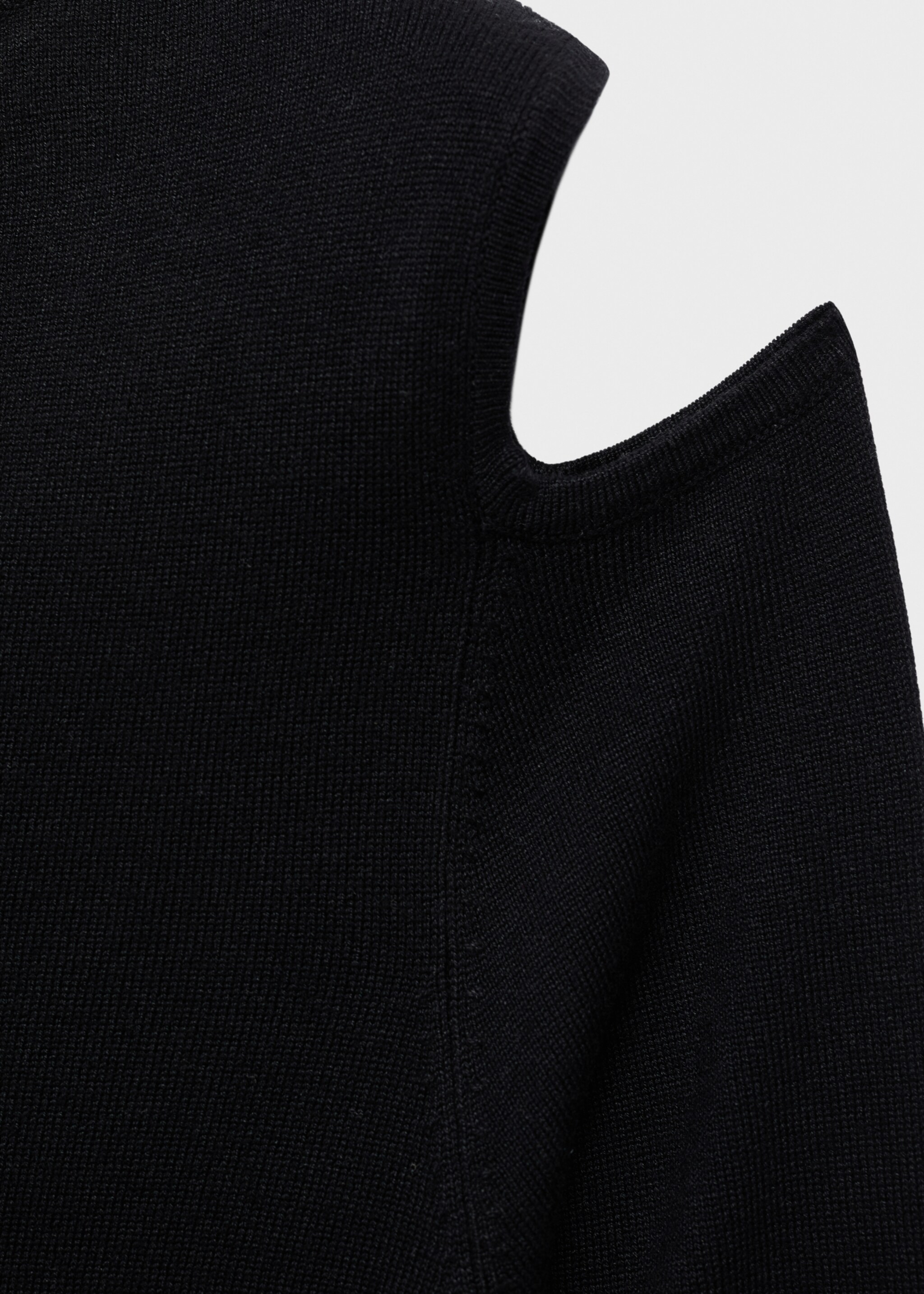Asymmetrical dress with cut-out - Details of the article 8, Black. Ref: 17054777-00.