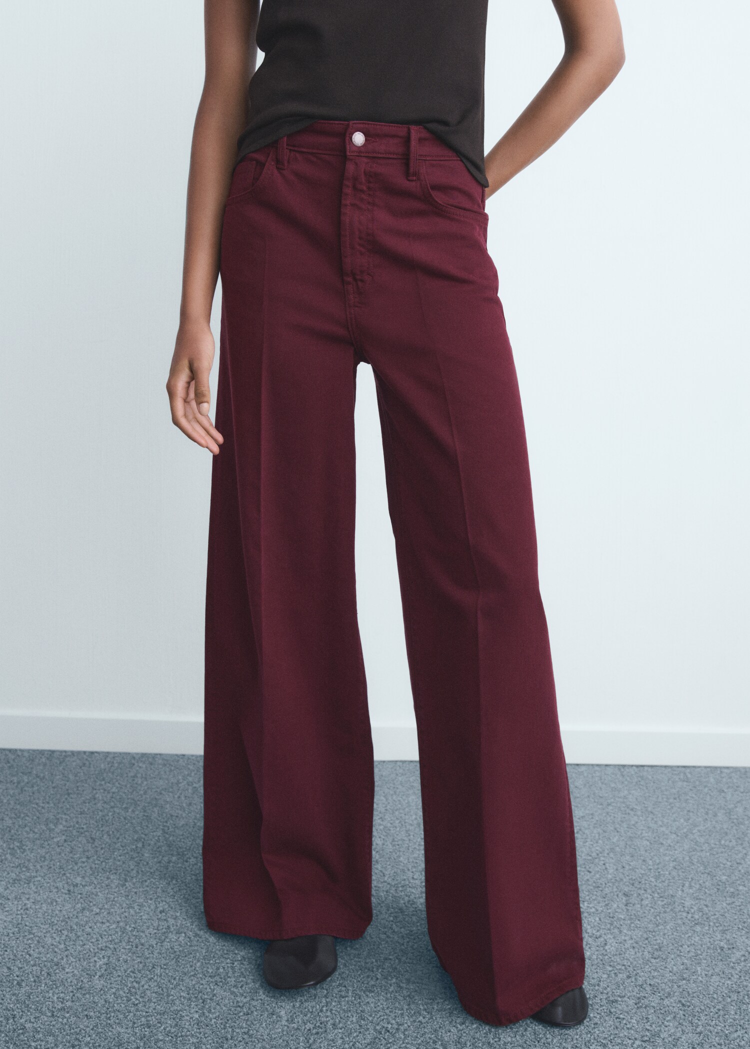 Jean wide leg taille haute - Plan moyen