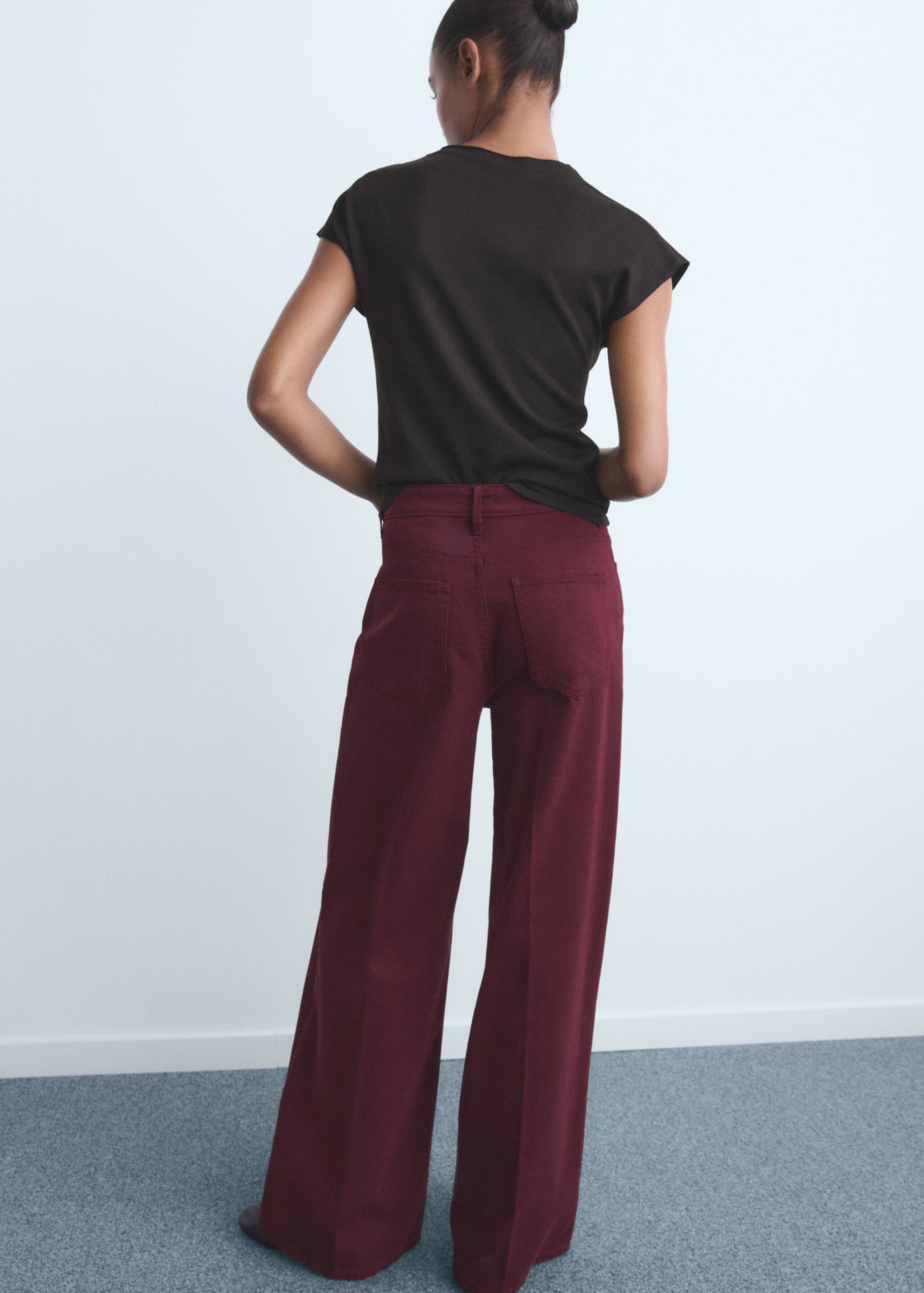 Jean large taille haute - Verso de l’article, Lie de vin. Ref: 17054786-00.