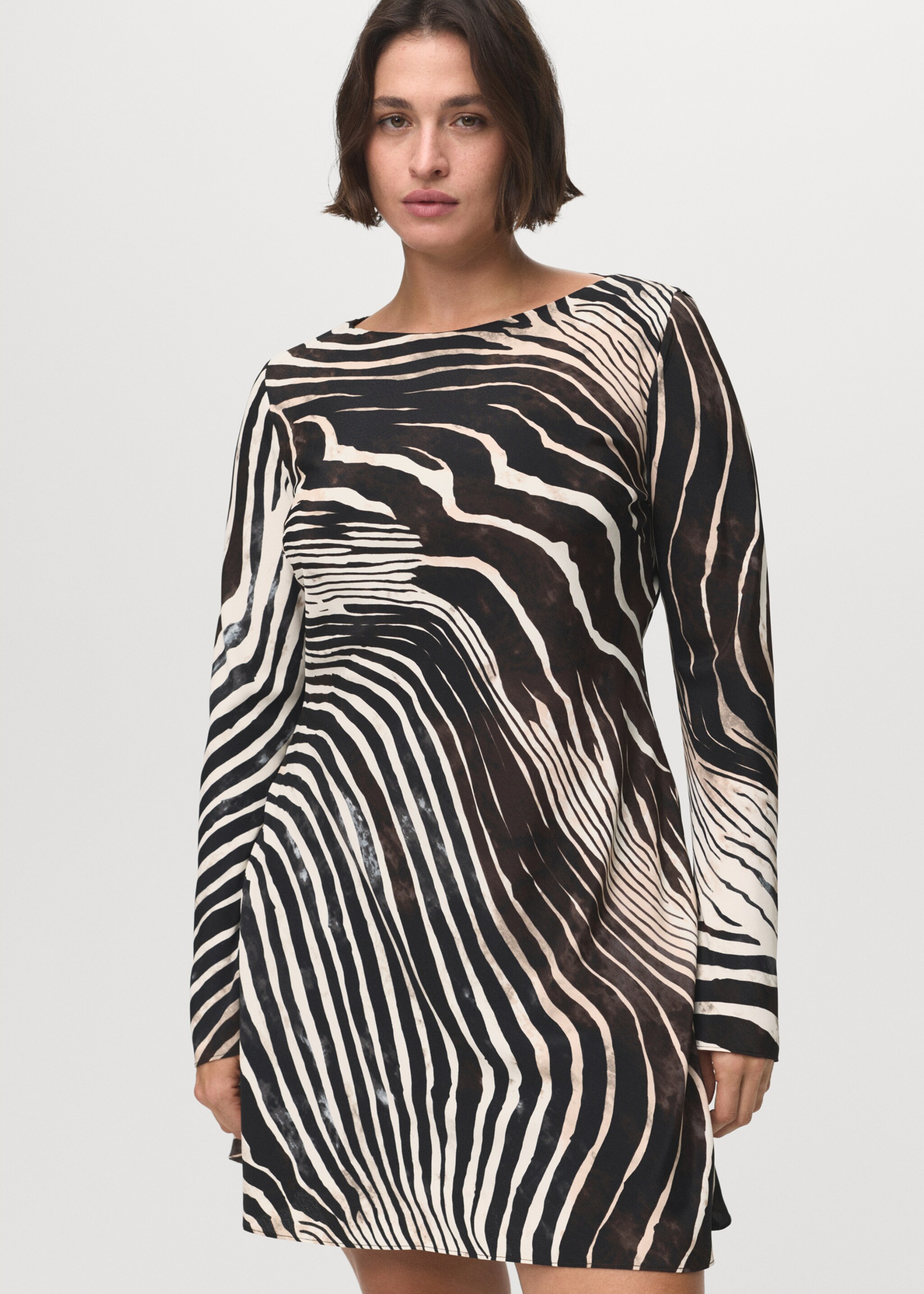 Zebra-print dress with flared sleeves - Details of the article 5, Black. Ref: 17054787-00.