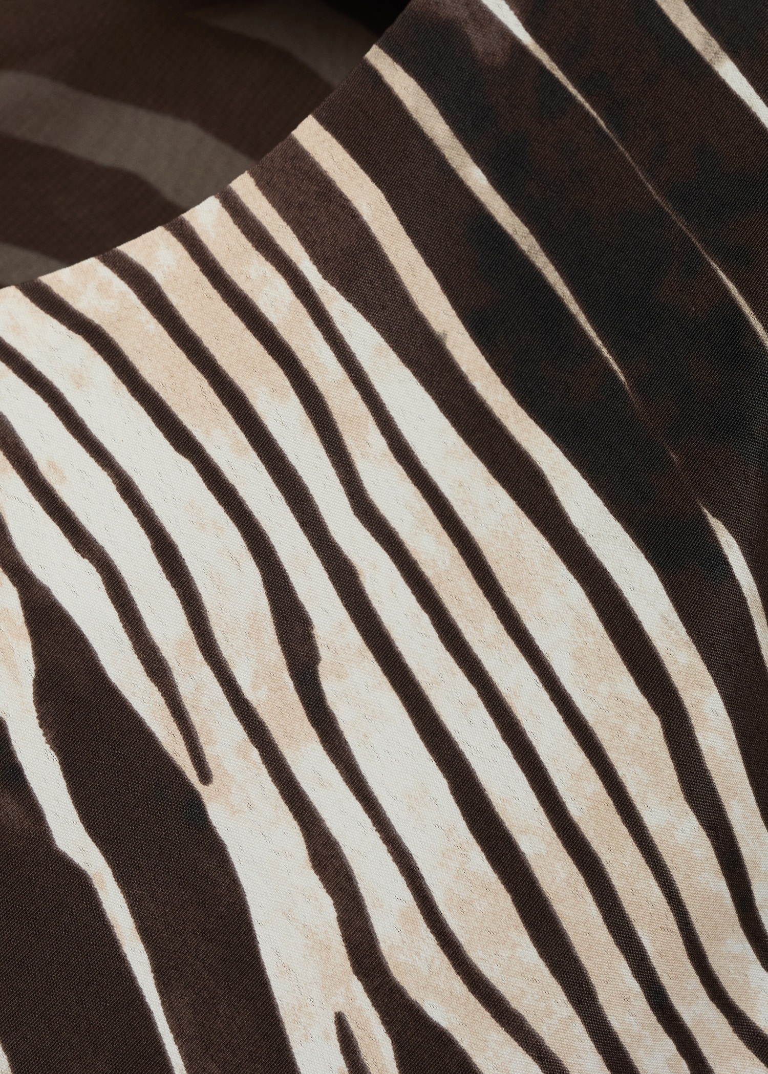 Zebra dress with flared sleeves - Деталь изделия 8