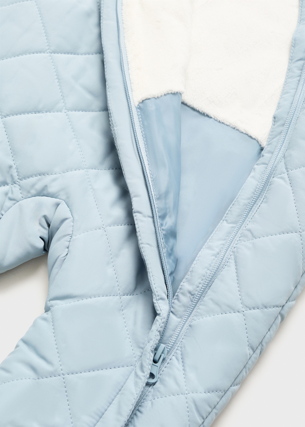 Quilted sweatshirt with shearling lining