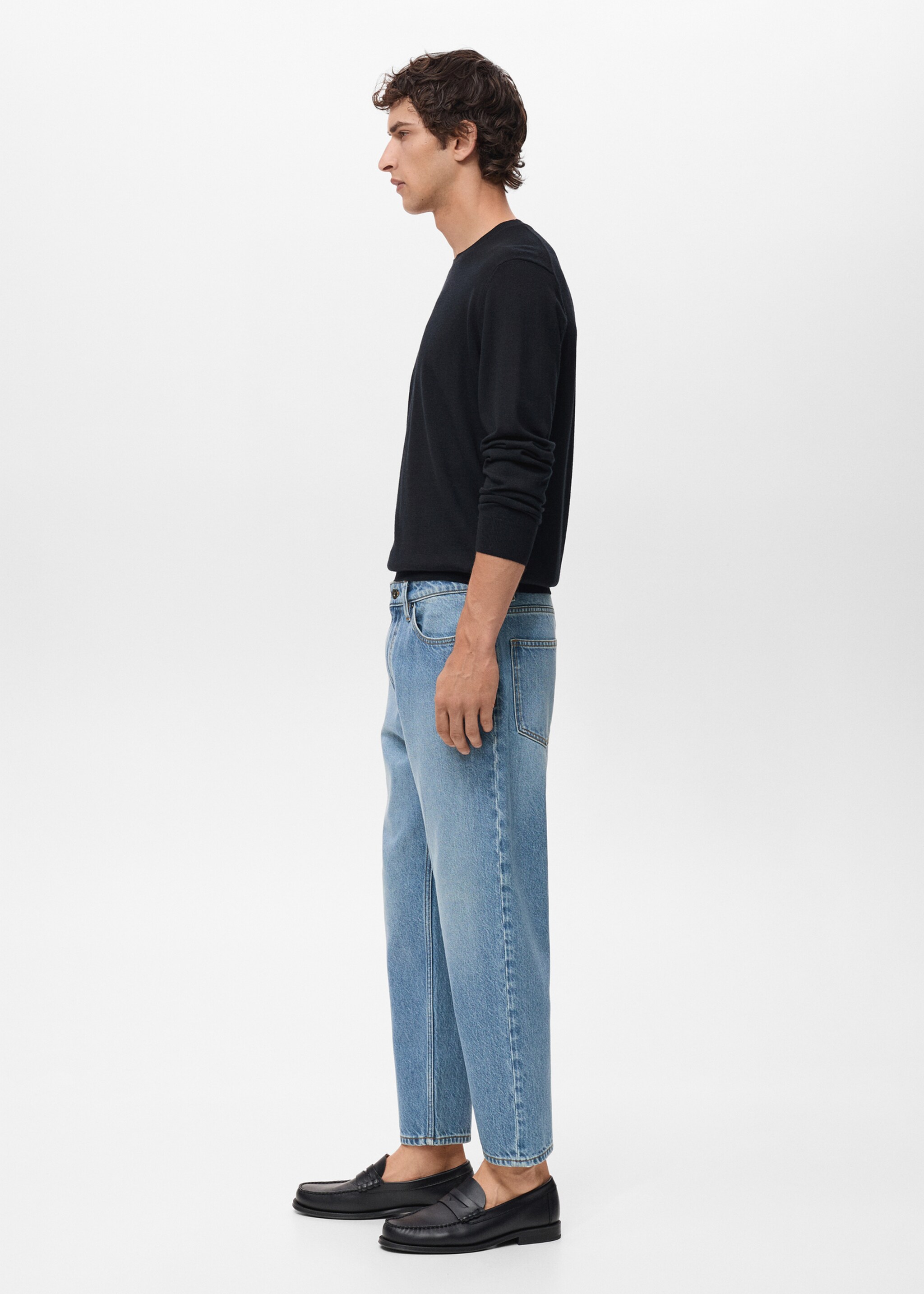 Cropped carrot-fit jeans - Details of the article 2