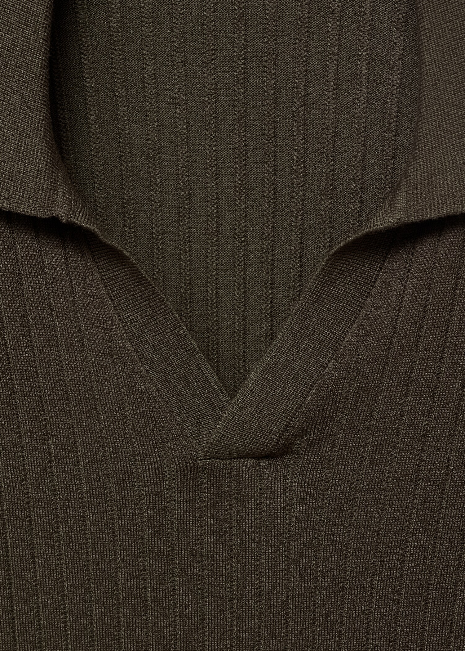 Ribbed knitted polo sweater - Details of the article 0