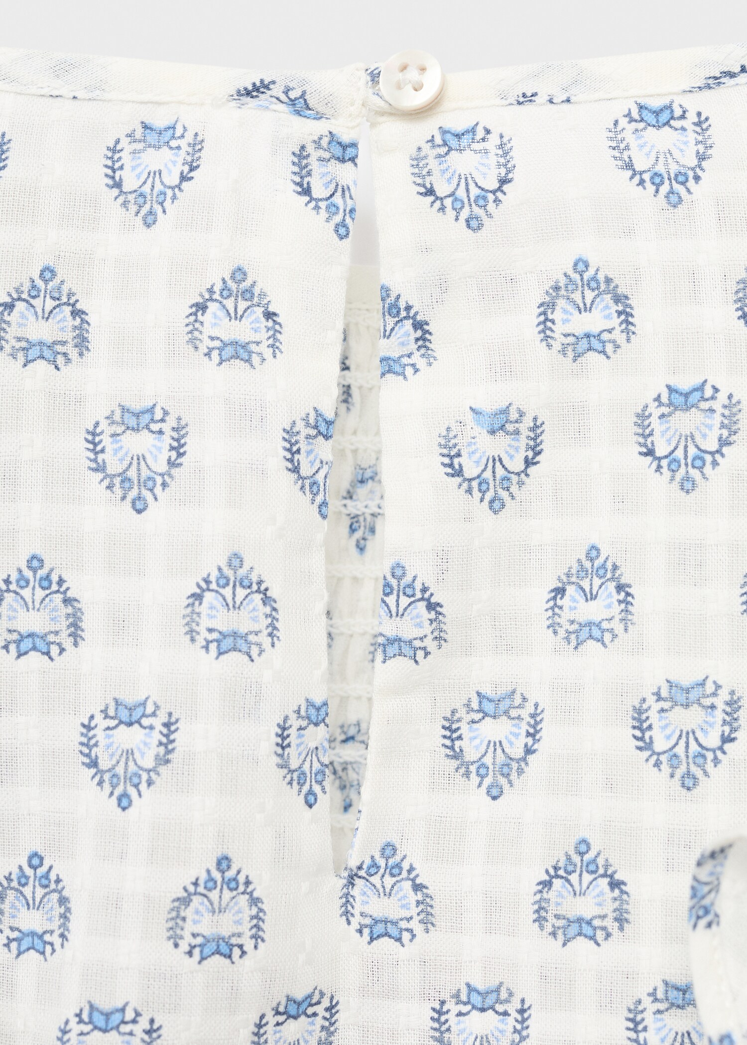 Ruffles printed blouse - Details of the article 0