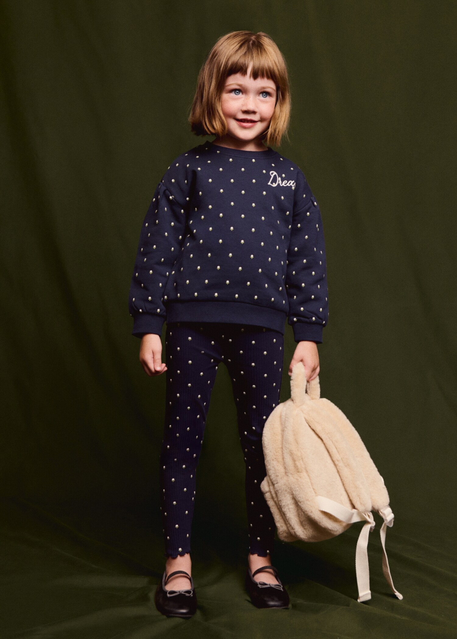 Embroidered sweatshirt with floral pattern - Details of the article 6