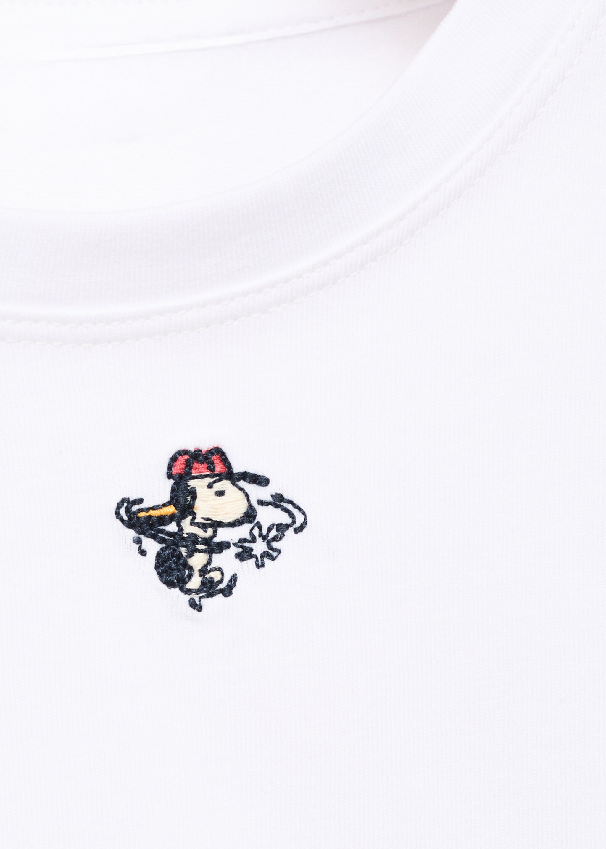 Snoopy embroidered t-shirt - Details of the article 8, White. Ref: 17055162-00.