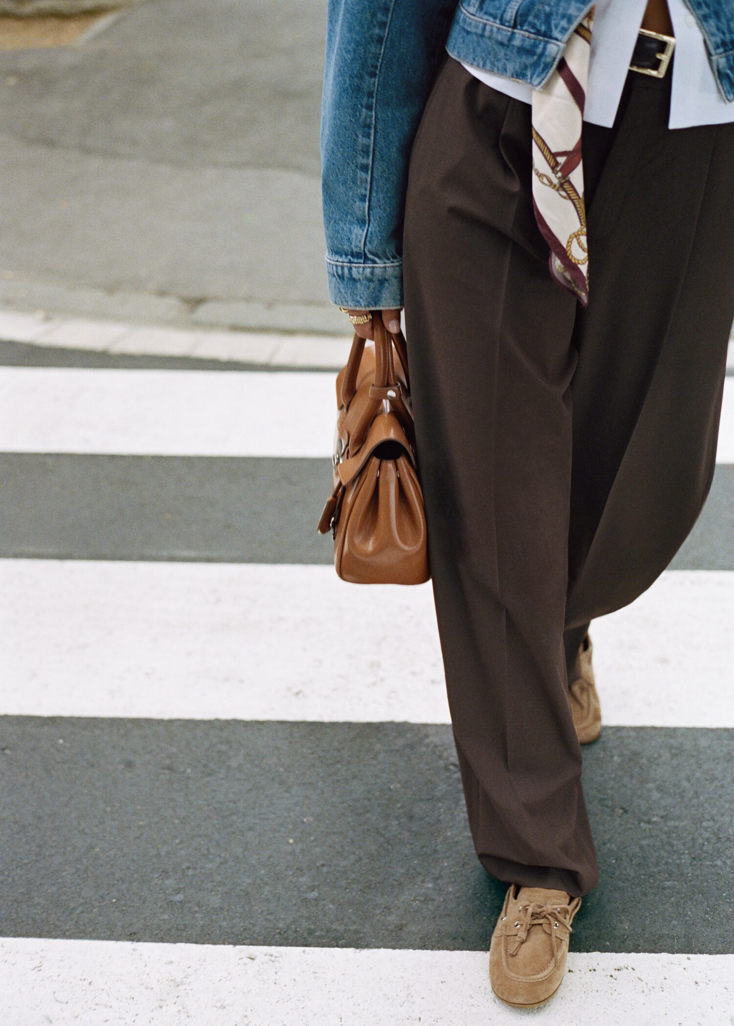 Suede moccasins with buckle - Details of the article 5